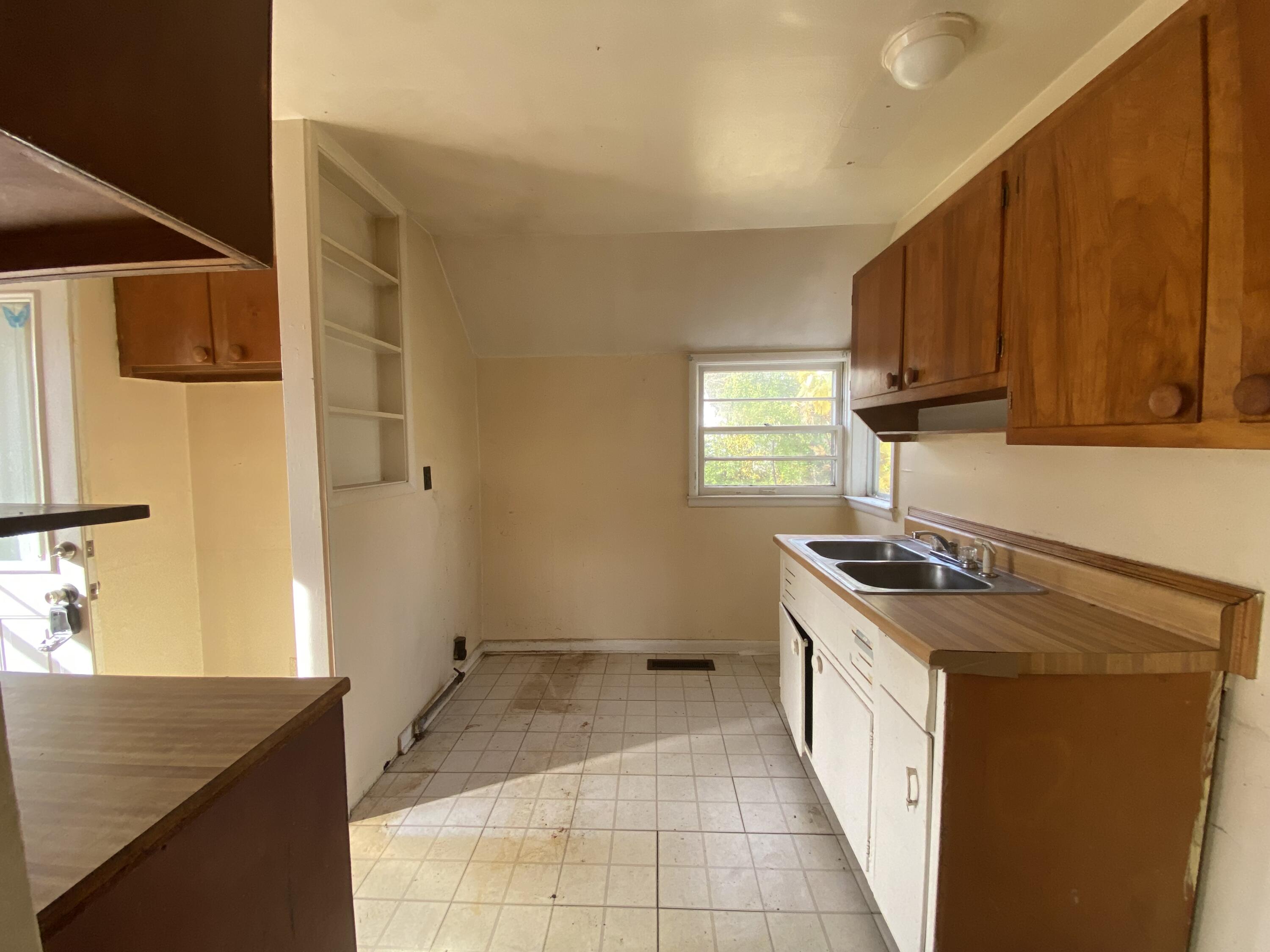 1551 Southgate Avenue, Springfield, Ohio 45506