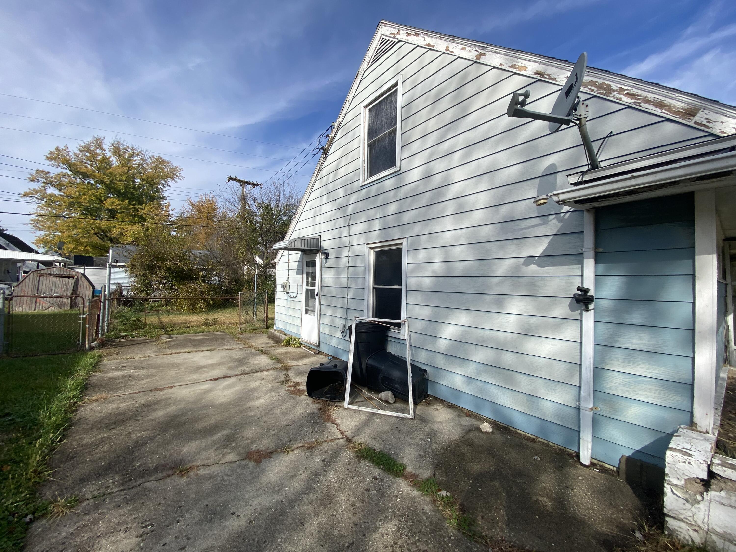 1551 Southgate Avenue, Springfield, Ohio 45506