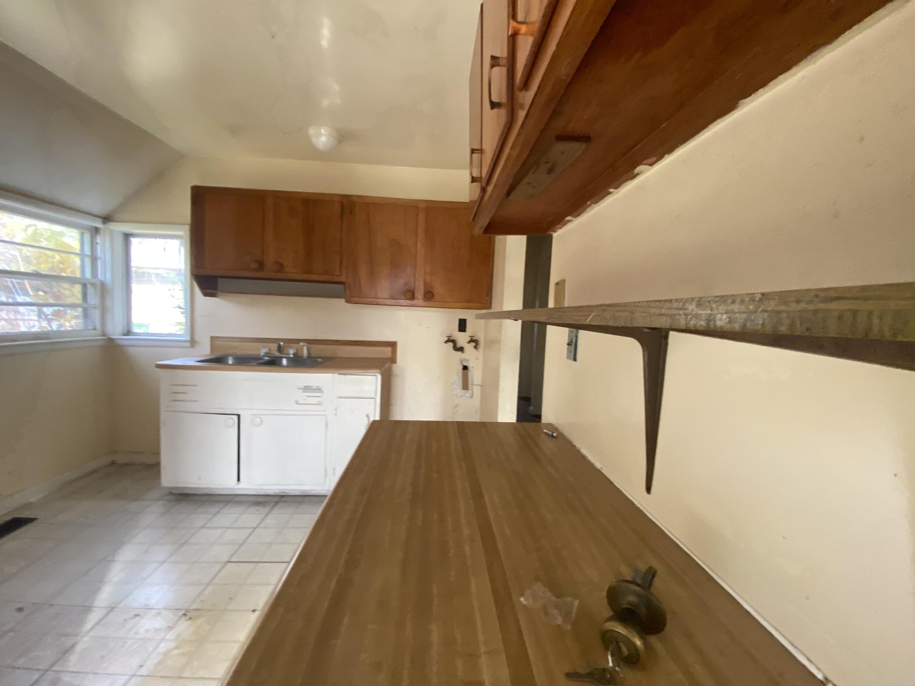 1551 Southgate Avenue, Springfield, Ohio 45506