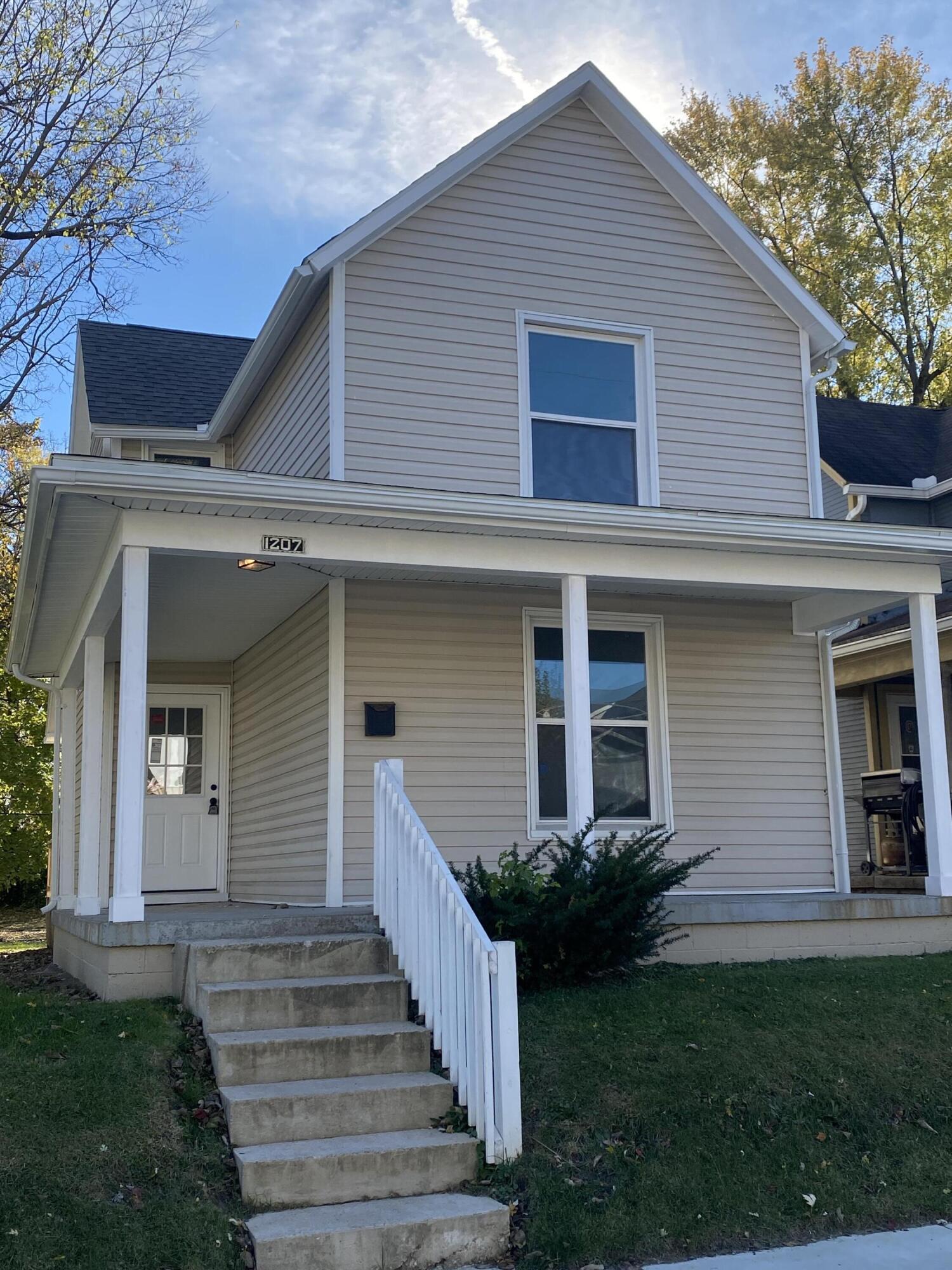 1207 Pleasant Street, Springfield, Ohio 45506