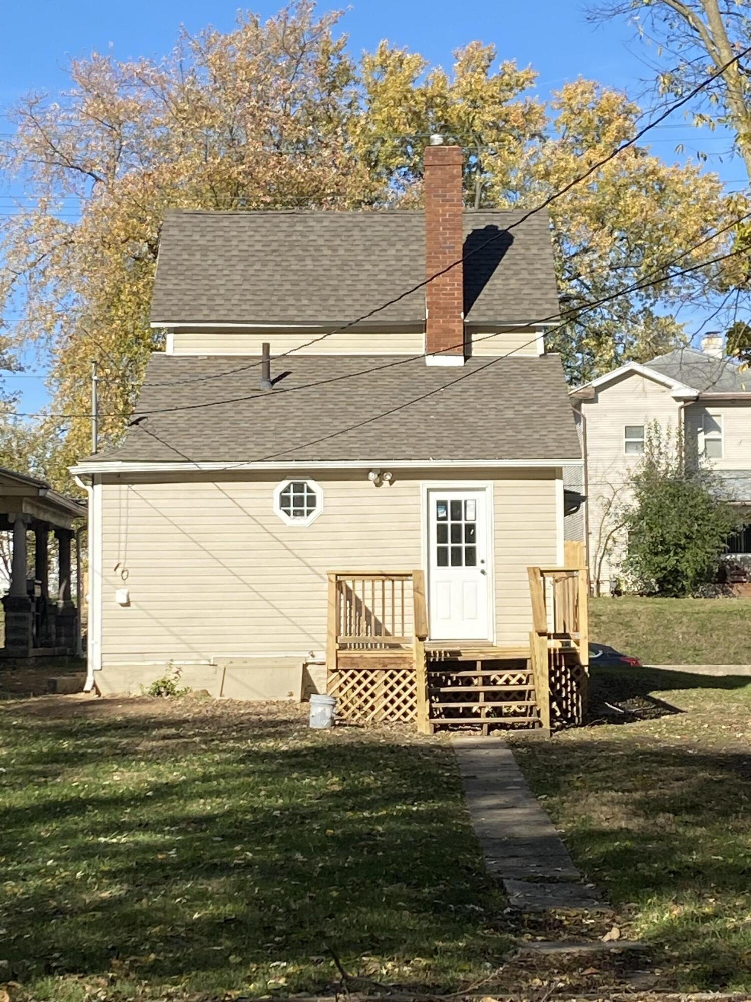 1207 Pleasant Street, Springfield, Ohio 45506