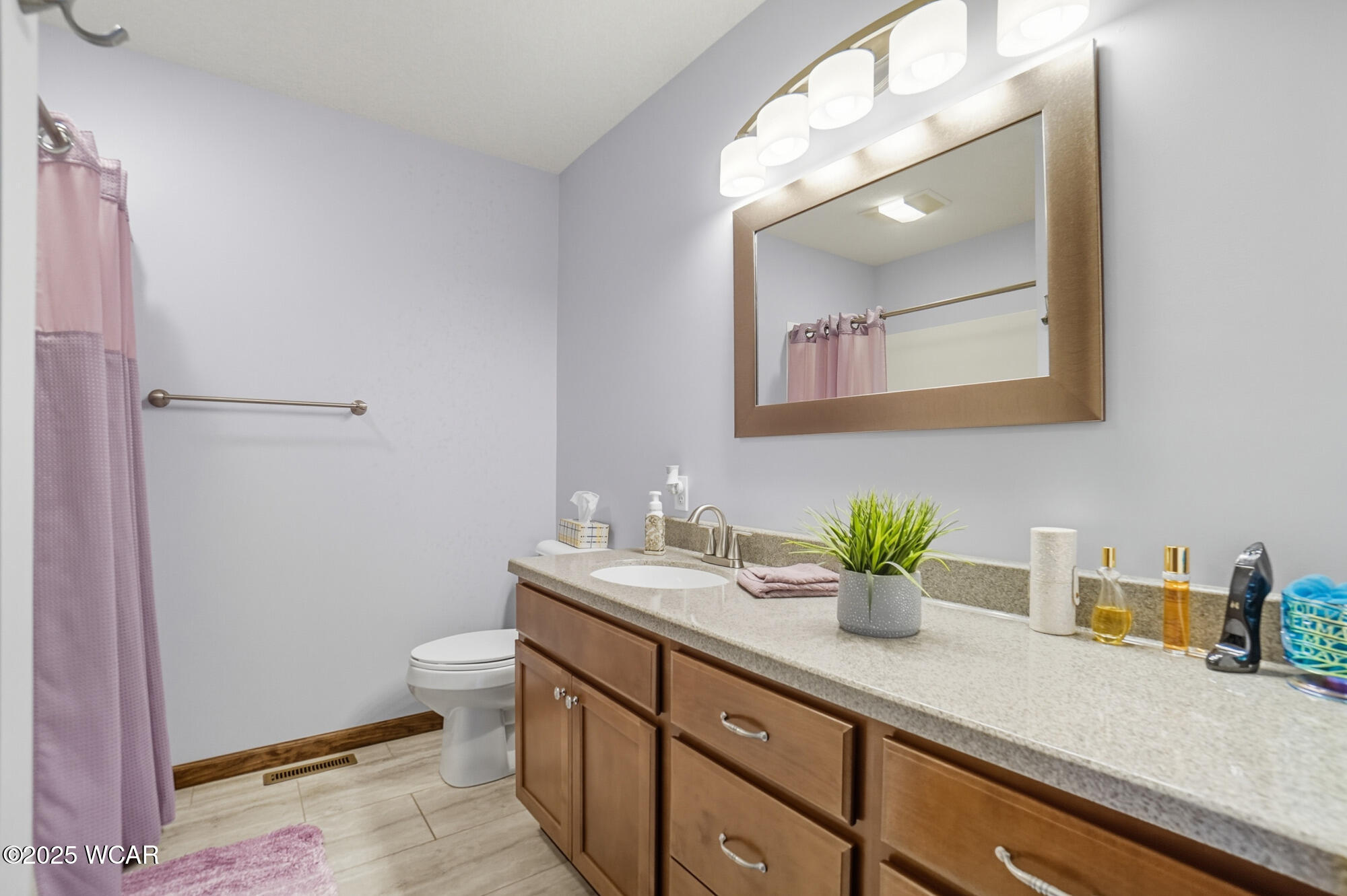 1734 Woodberry Creek Drive, Lima, Ohio