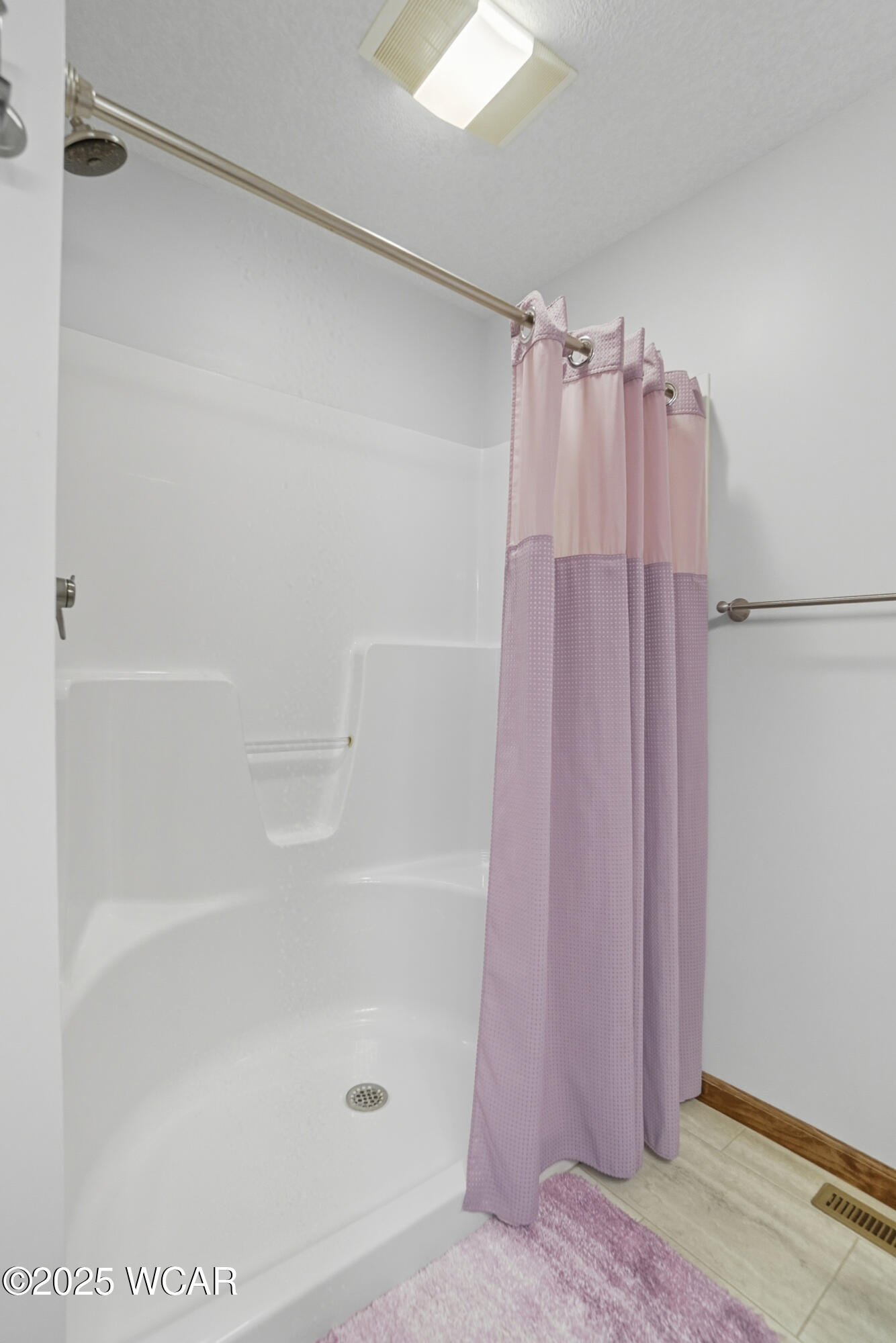 1734 Woodberry Creek Drive, Lima, Ohio