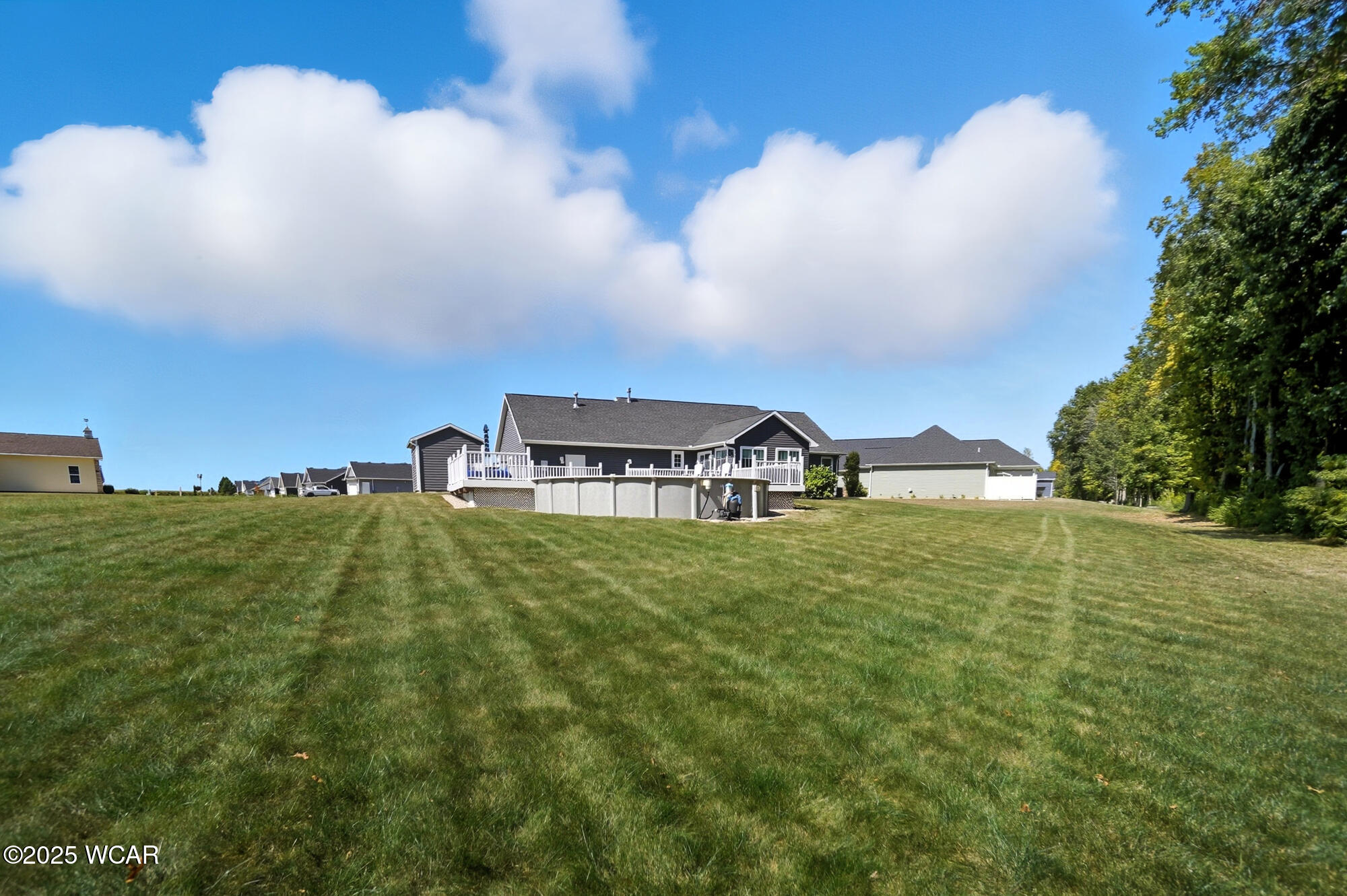 1734 Woodberry Creek Drive, Lima, Ohio