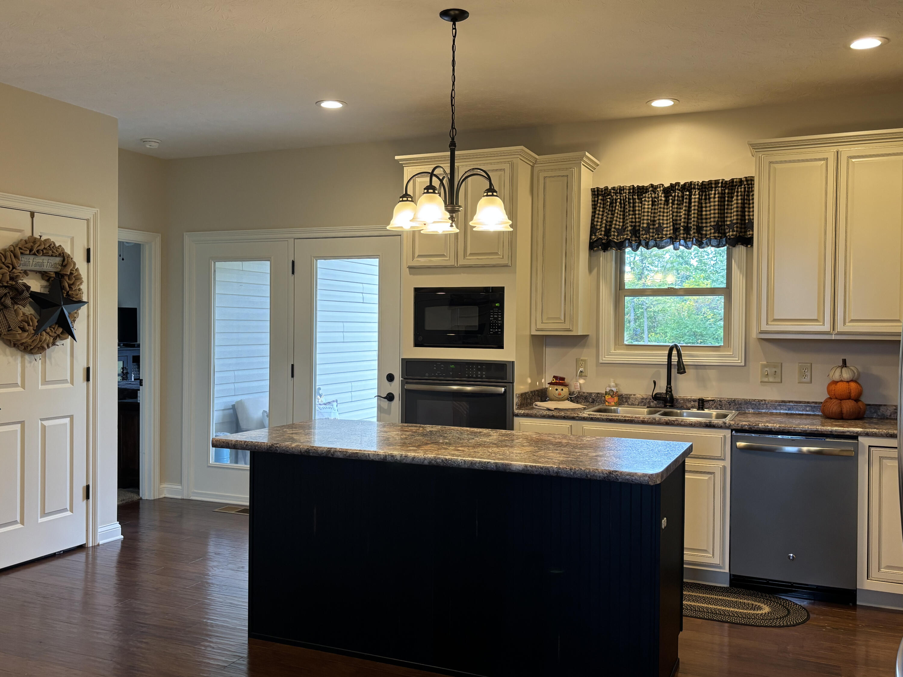 1990 Buena Vista Road, South Charleston, Ohio 45368