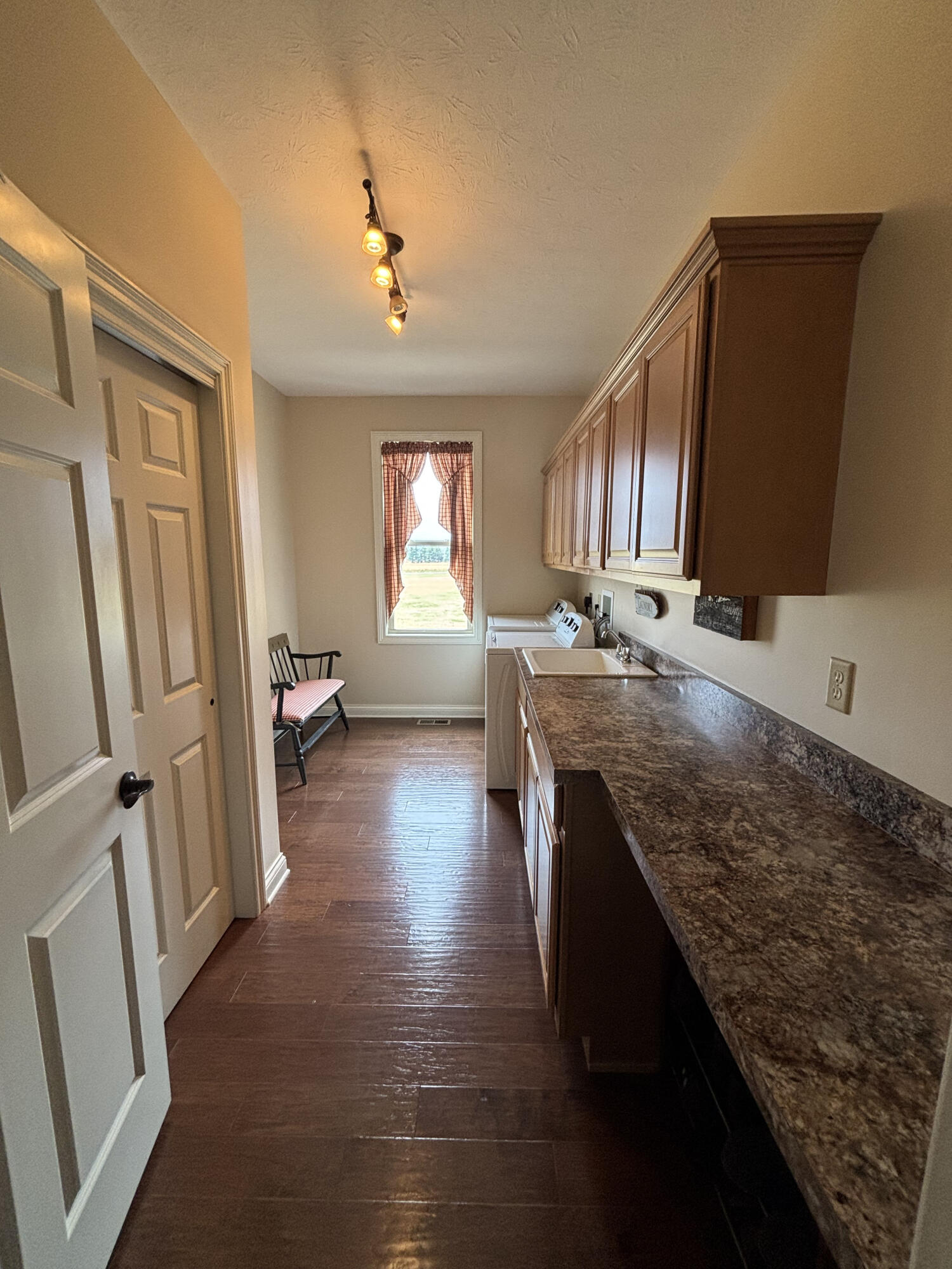 1990 Buena Vista Road, South Charleston, Ohio 45368