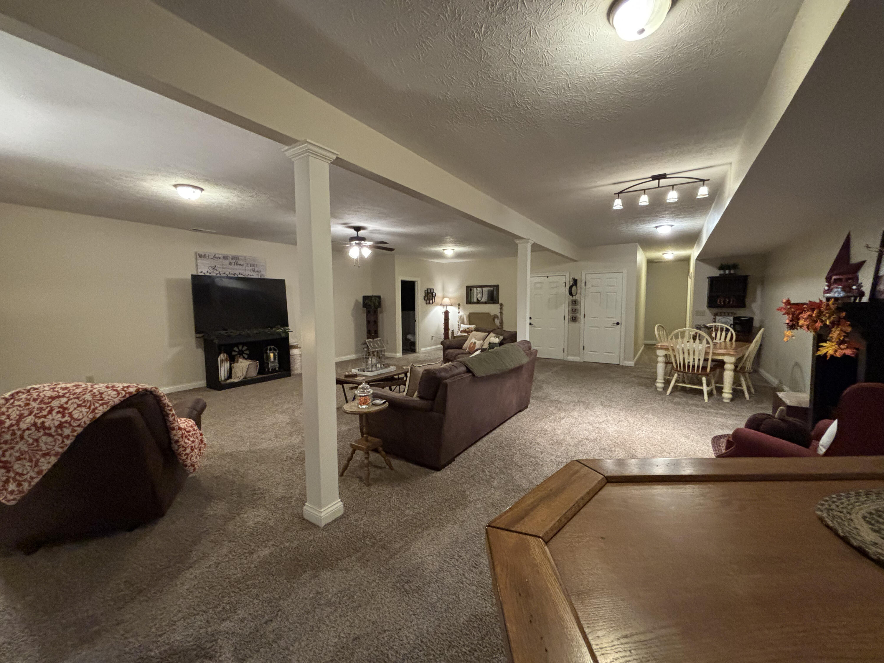 1990 Buena Vista Road, South Charleston, Ohio 45368