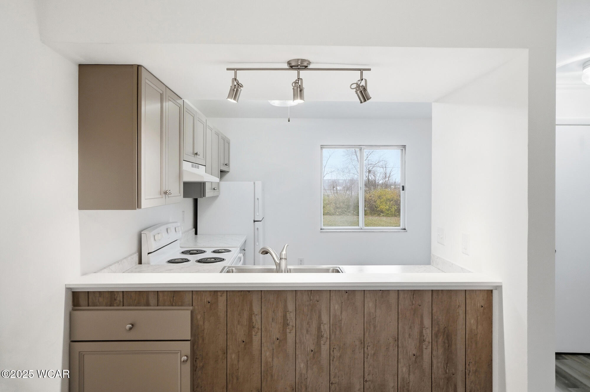 2275 Cable Road, Lima, Ohio