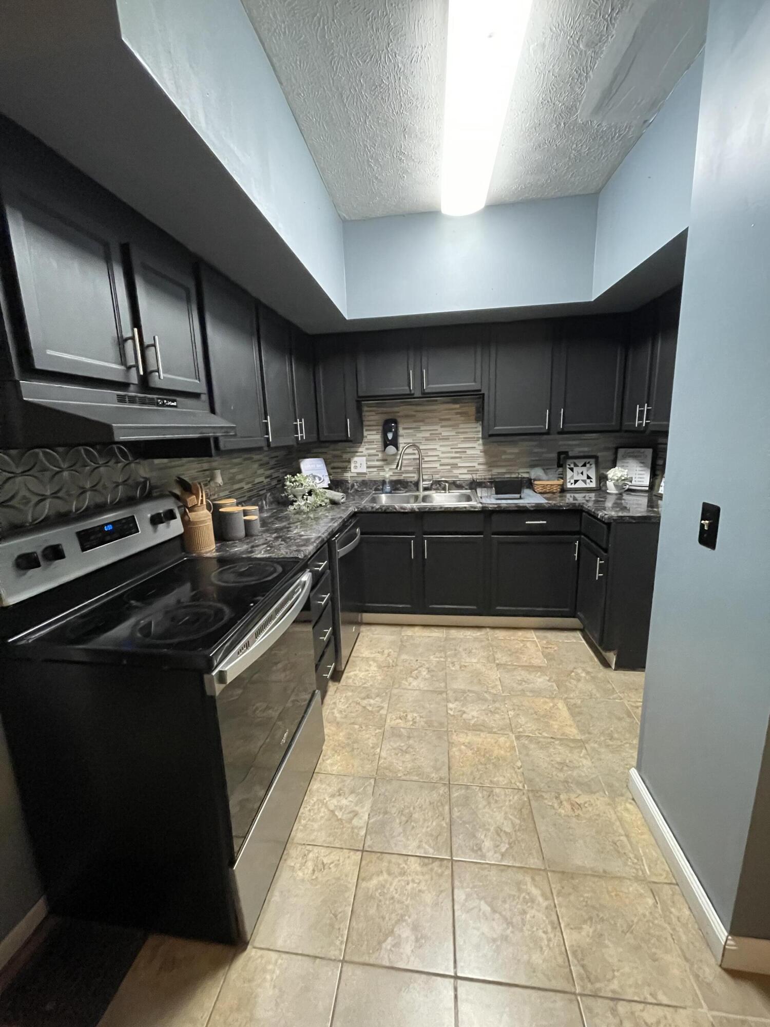 137 Stanley Street, Bellefontaine, Ohio 43311