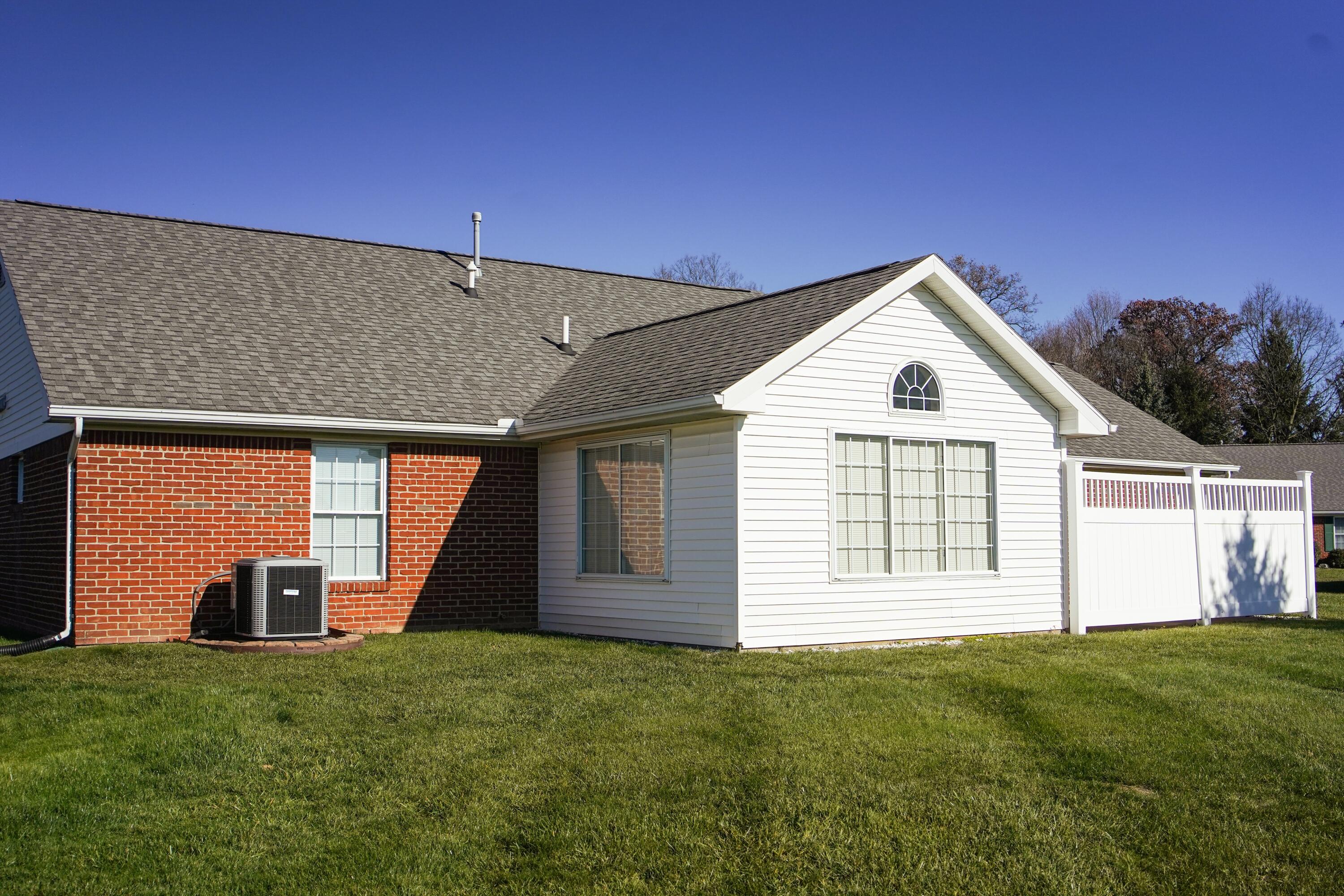 1831 Pinehurst Drive, Springfield, Ohio 45502