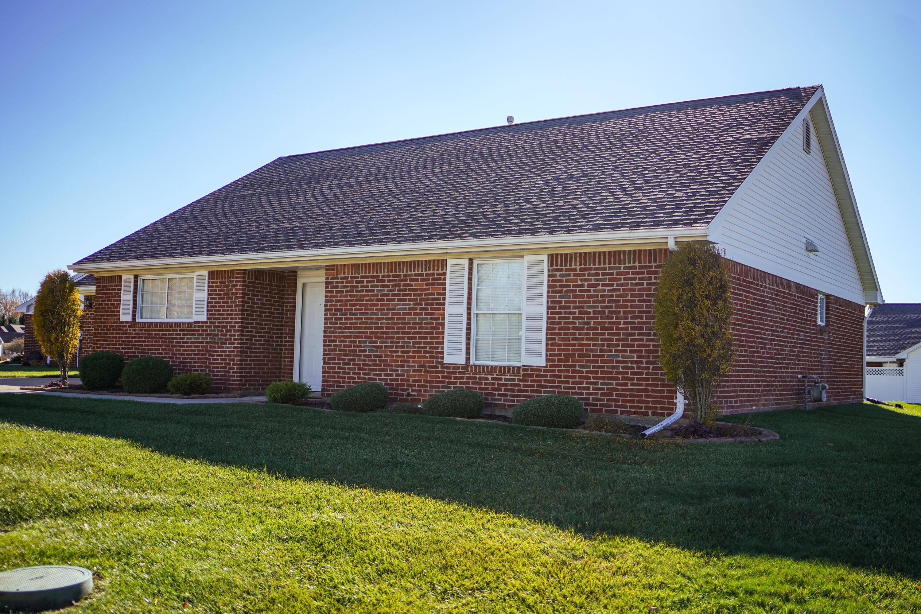 1831 Pinehurst Drive, Springfield, Ohio 45502