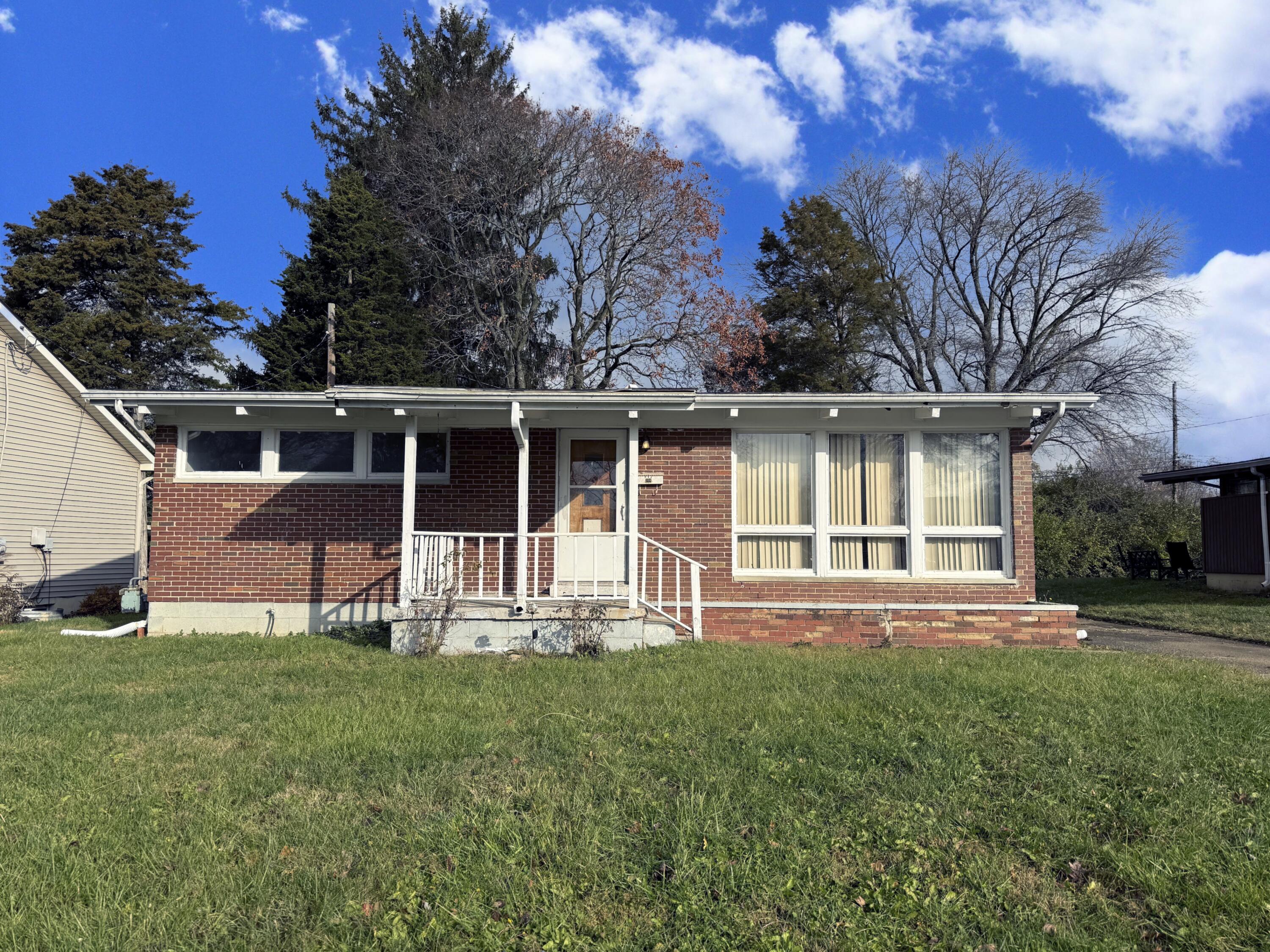 542 Rosewood Avenue, Springfield, Ohio 45506