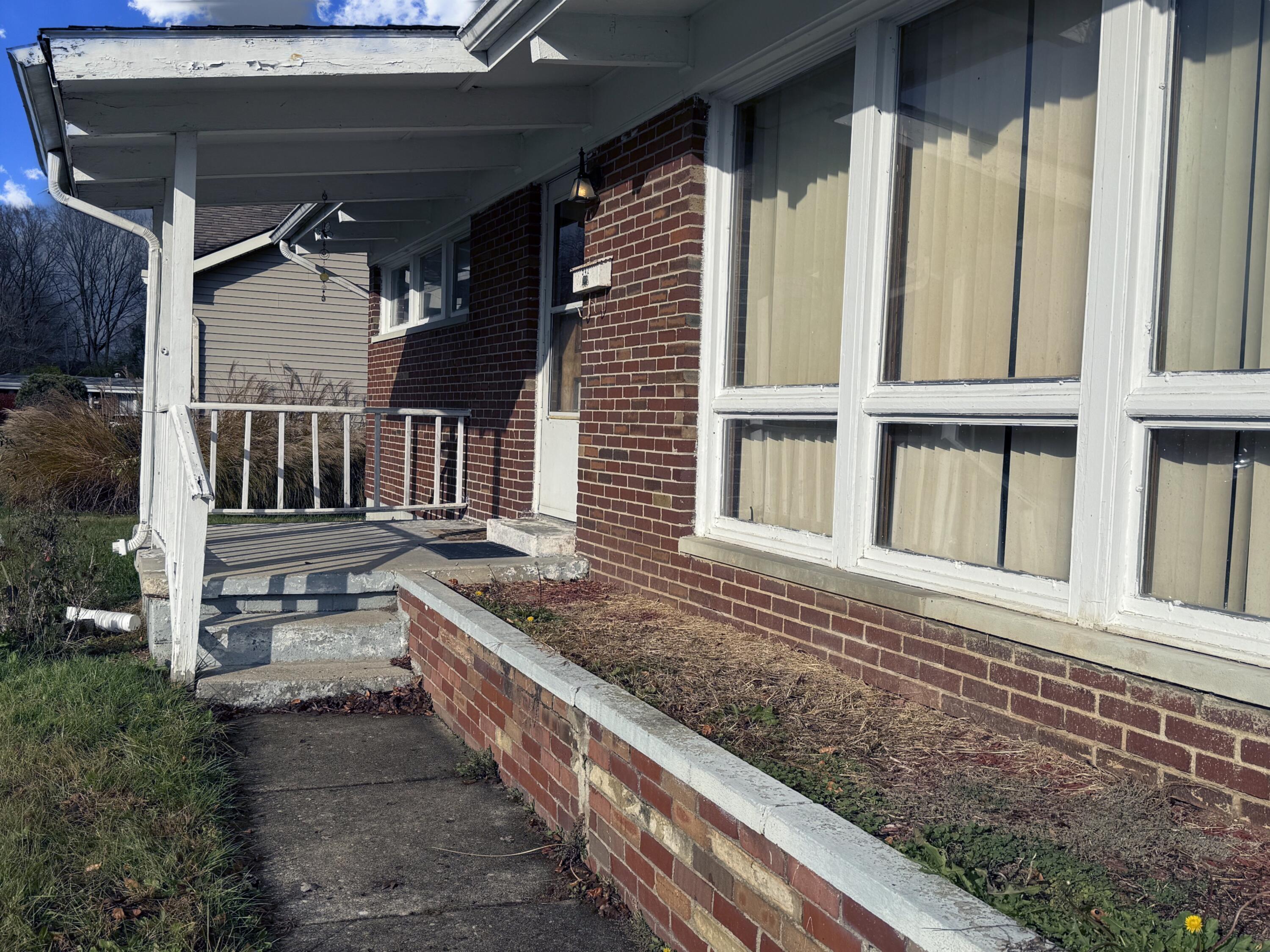 542 Rosewood Avenue, Springfield, Ohio 45506