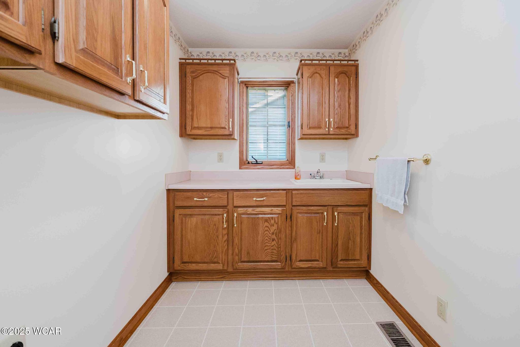 1220 Rose Anna Street, Delphos, Ohio