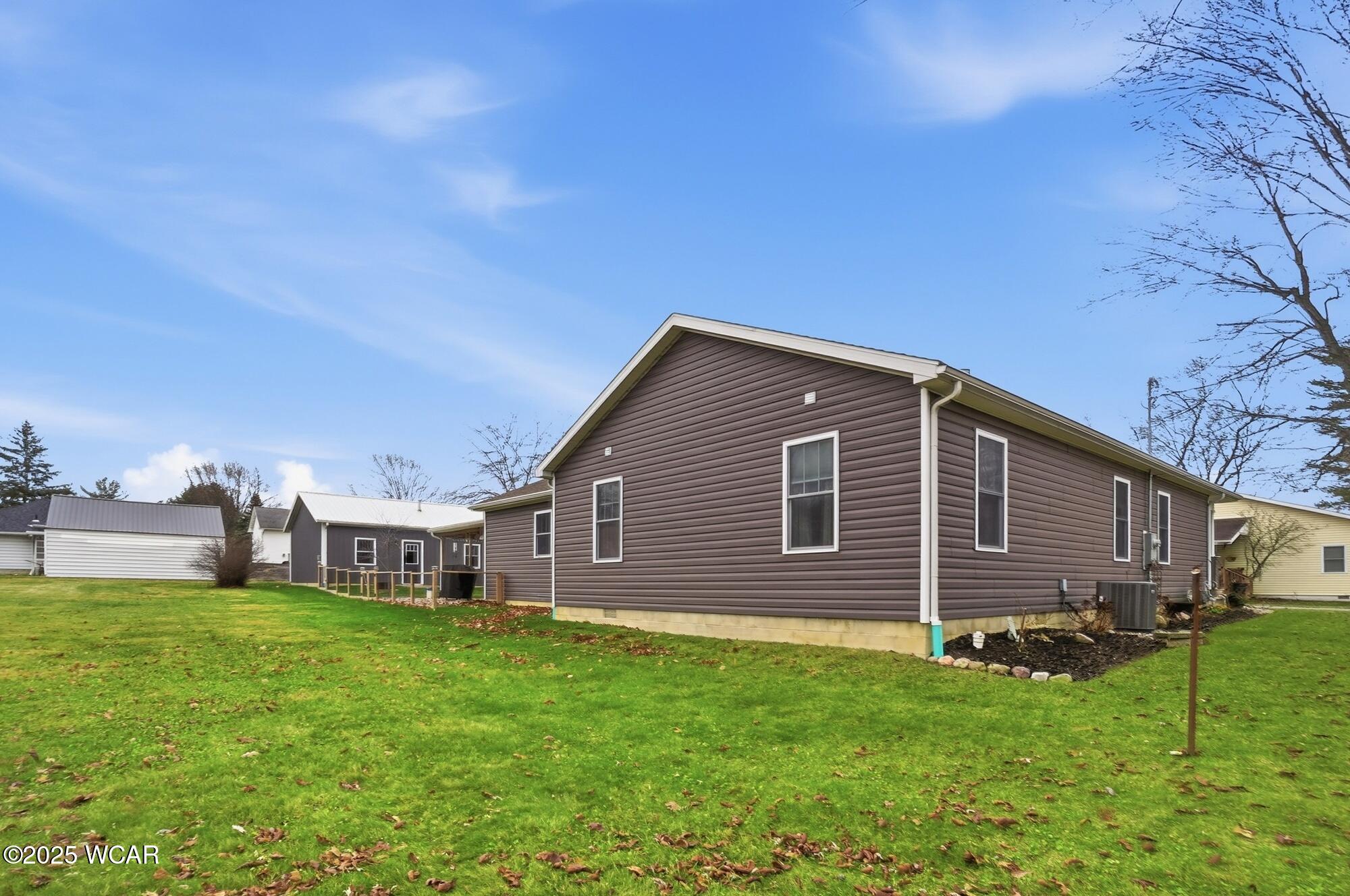 312 Woodlawn Avenue, Lafayette, Ohio