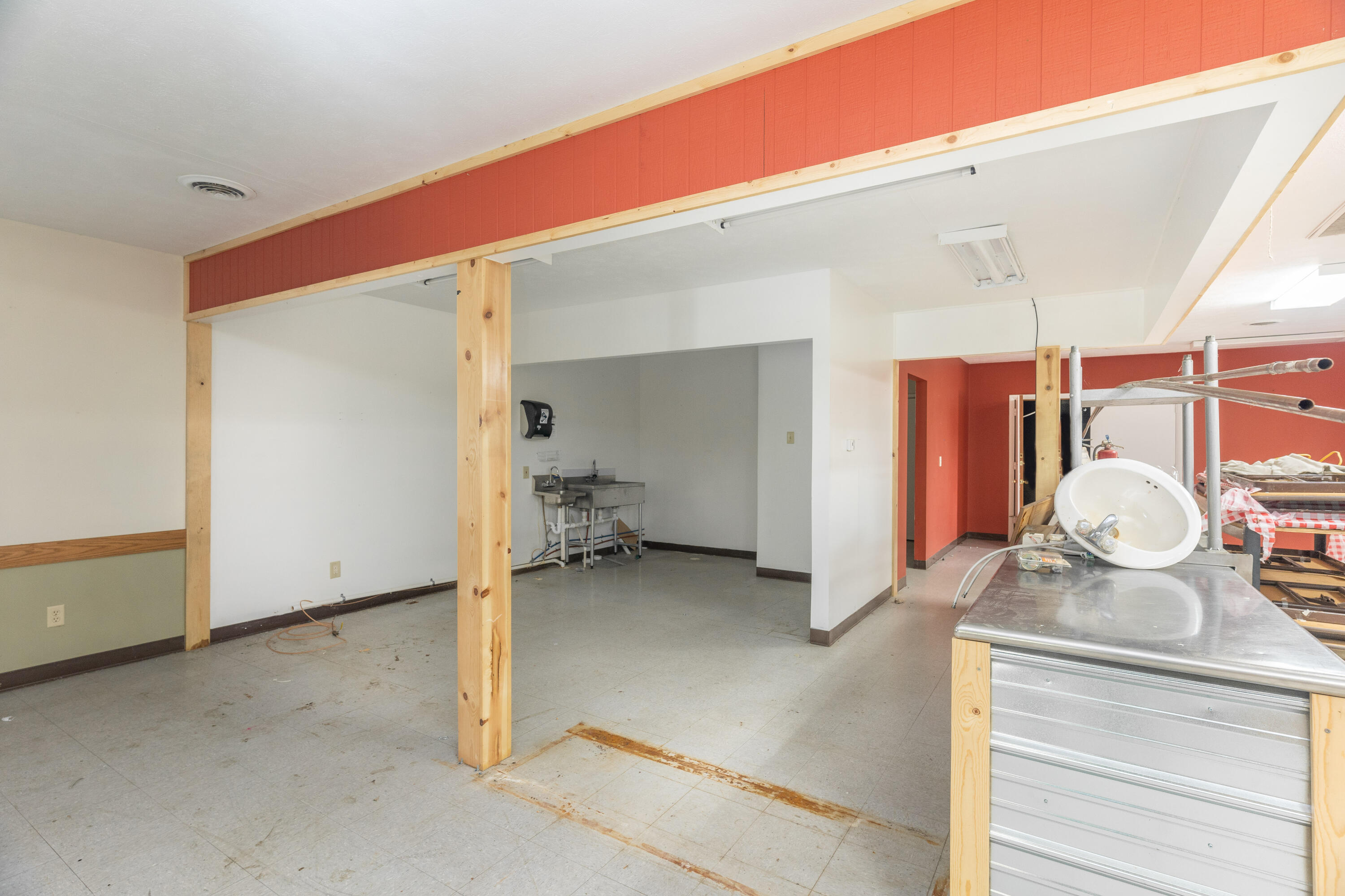 17500 State Route 274, Jackson Center, Ohio 45334