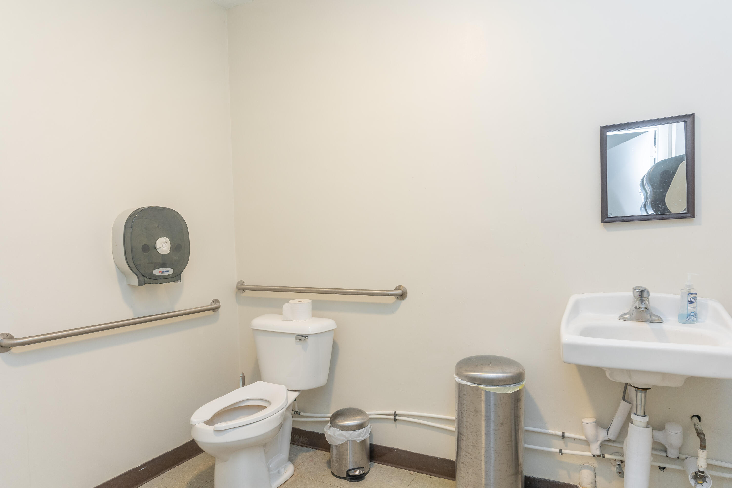 17500 State Route 274, Jackson Center, Ohio 45334