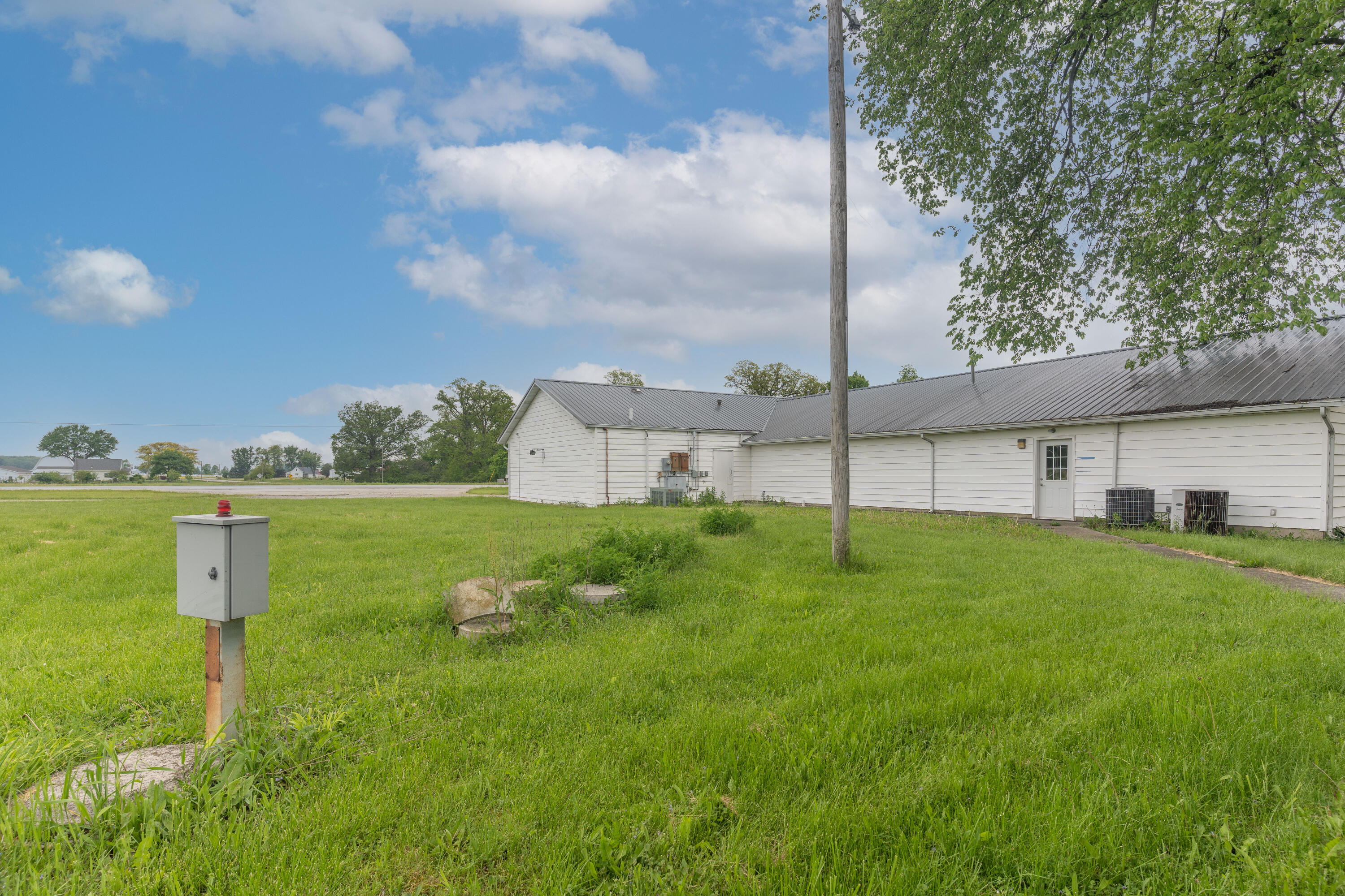 17500 State Route 274, Jackson Center, Ohio 45334