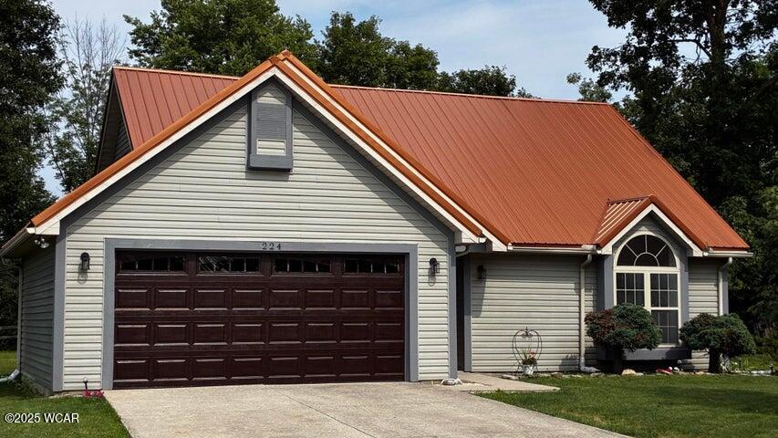 224 Oakcrest Court, Russells Point, Ohio