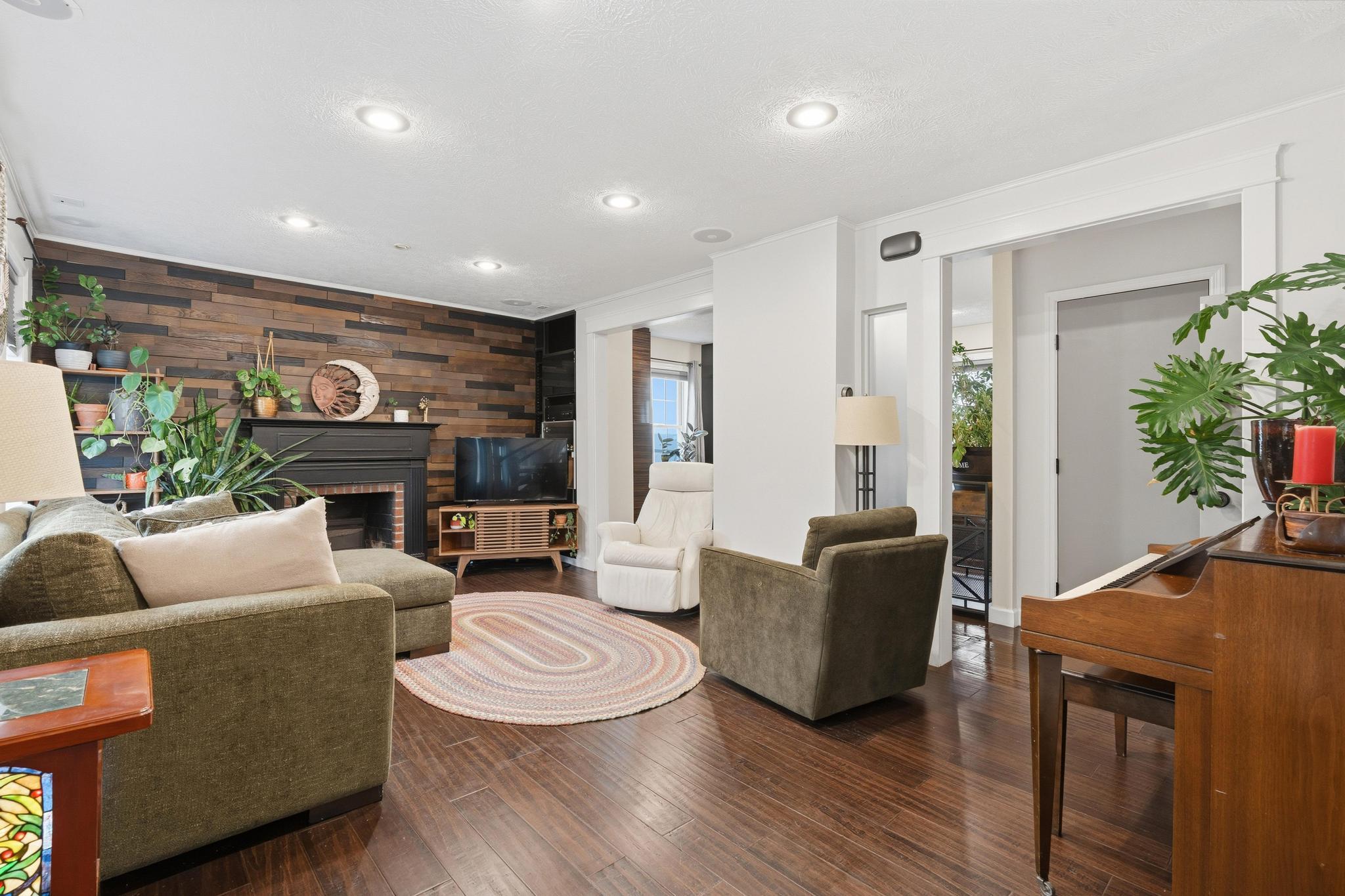 4455 Derr Road, Springfield, Ohio 45503