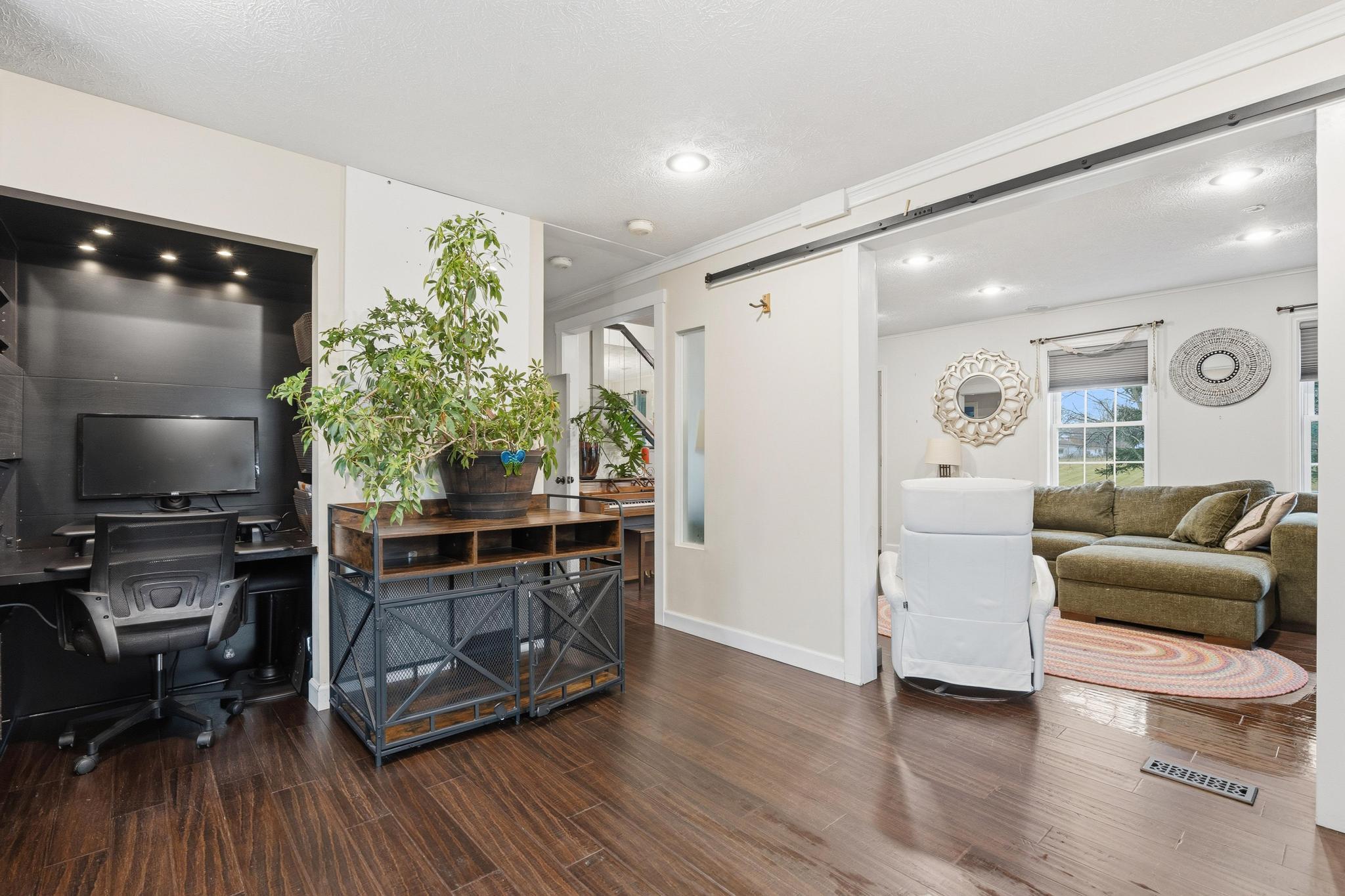 4455 Derr Road, Springfield, Ohio 45503