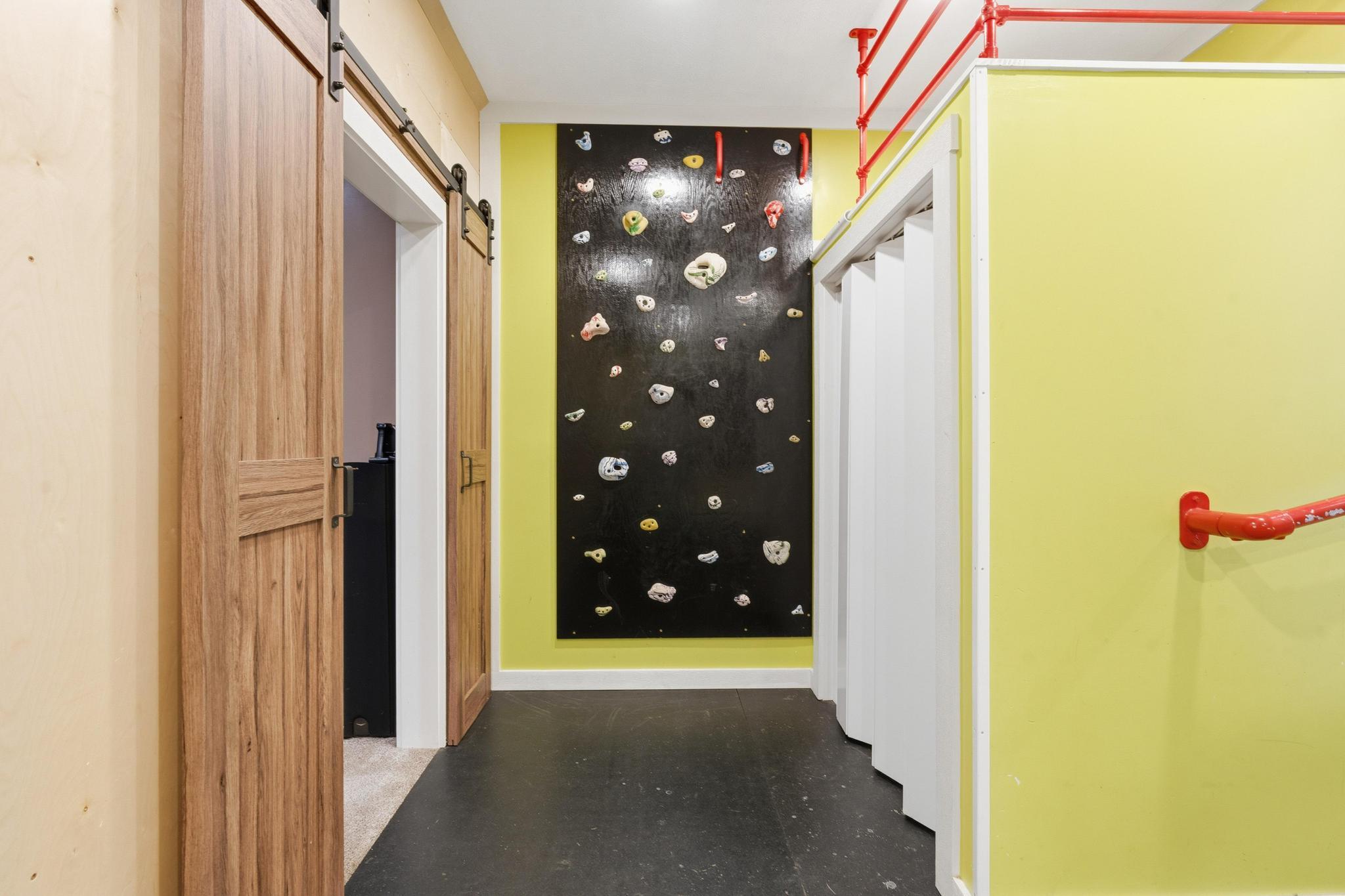 4455 Derr Road, Springfield, Ohio 45503