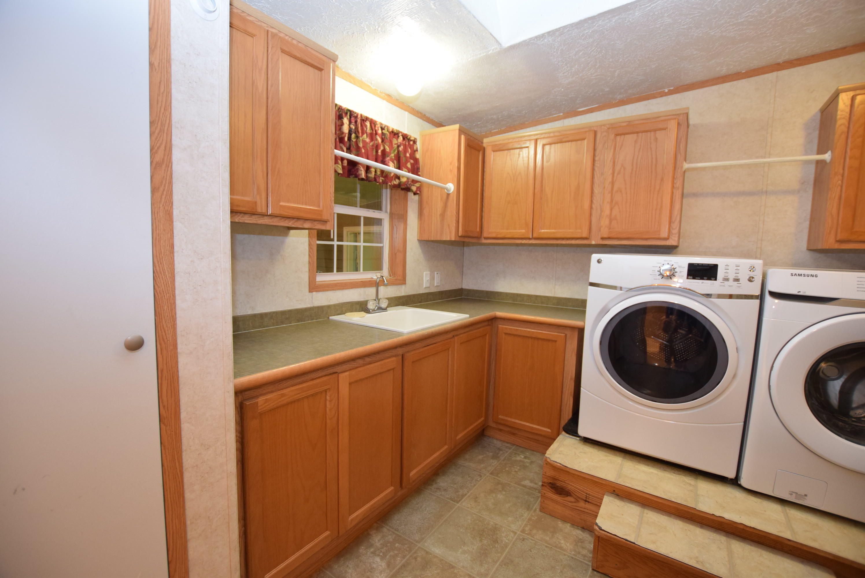 5218 Wallace Road, Saint Paris, Ohio 43072