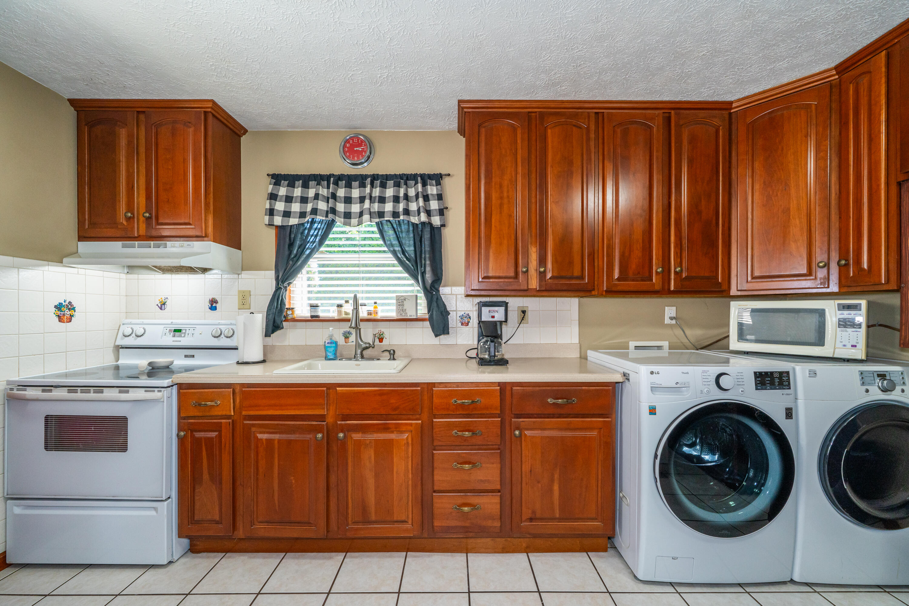 5302 Rawlings Drive, Dayton, Ohio 45432