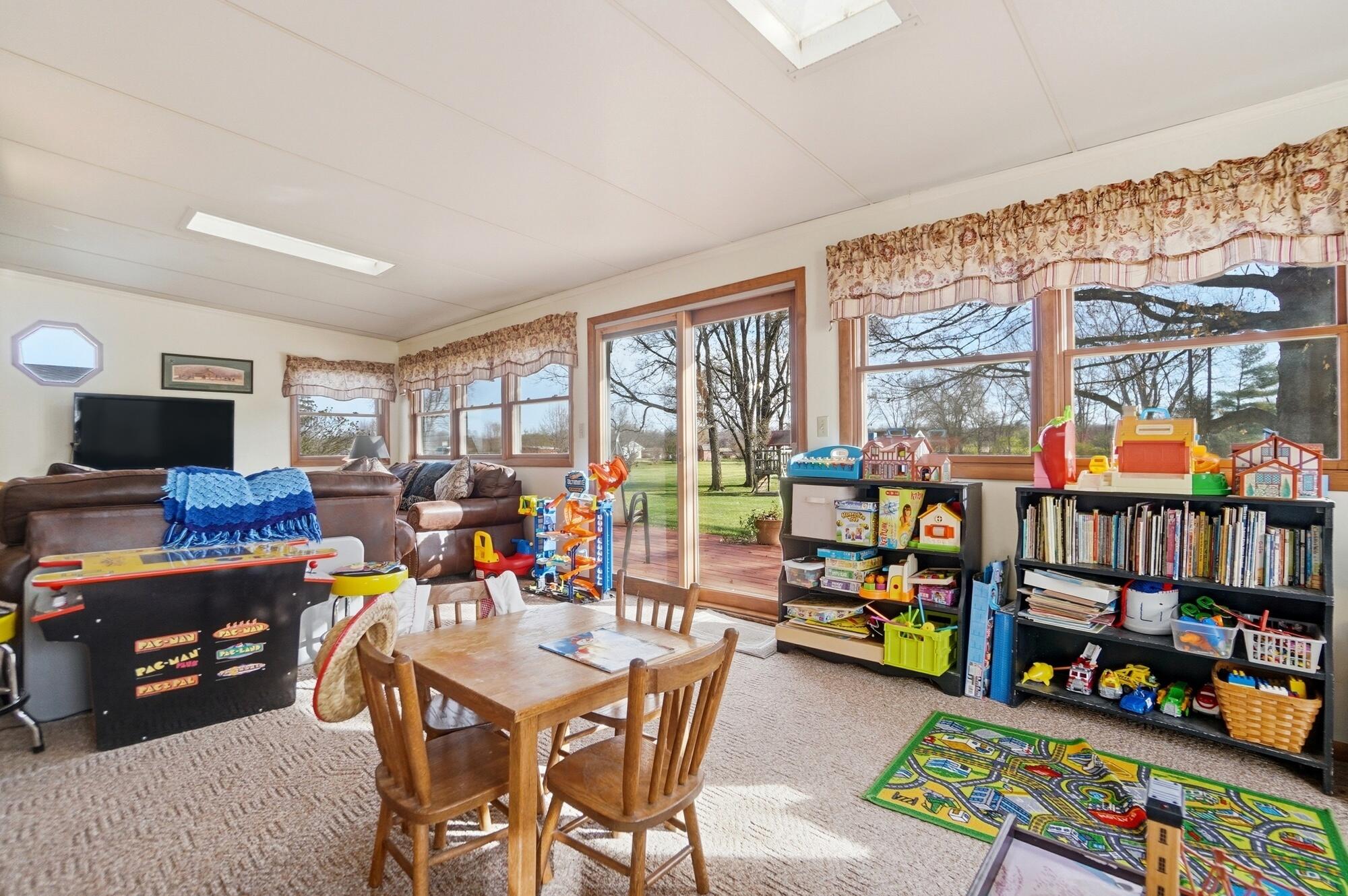 4242 Upper Valley Pike, Springfield, Ohio 45502