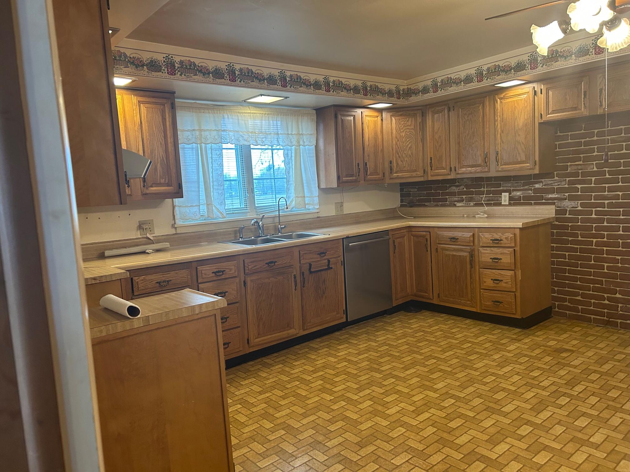 8475 State Route 29, De Graff, Ohio 43318