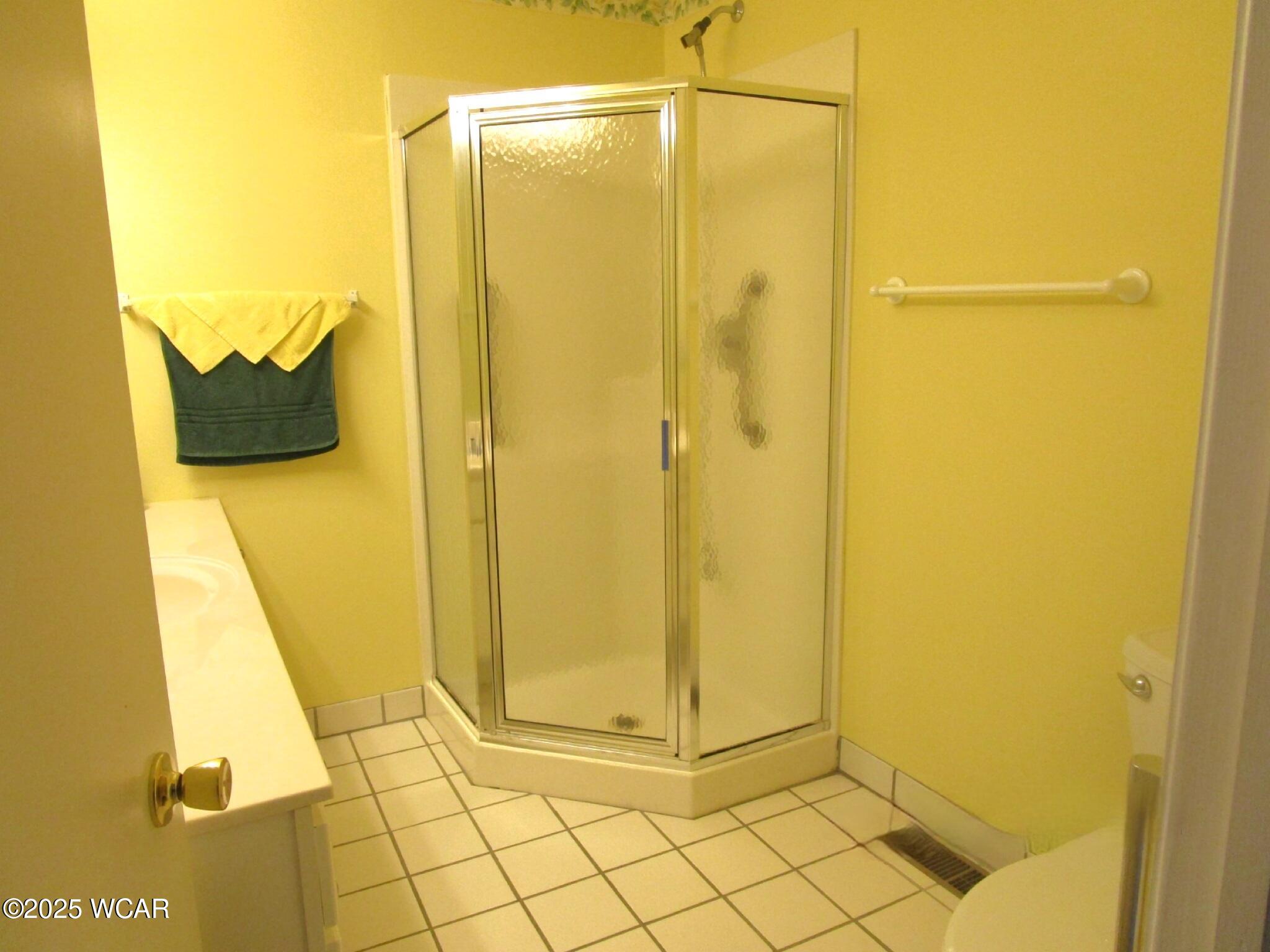 104 Oak Lane Lane, Kenton, Ohio