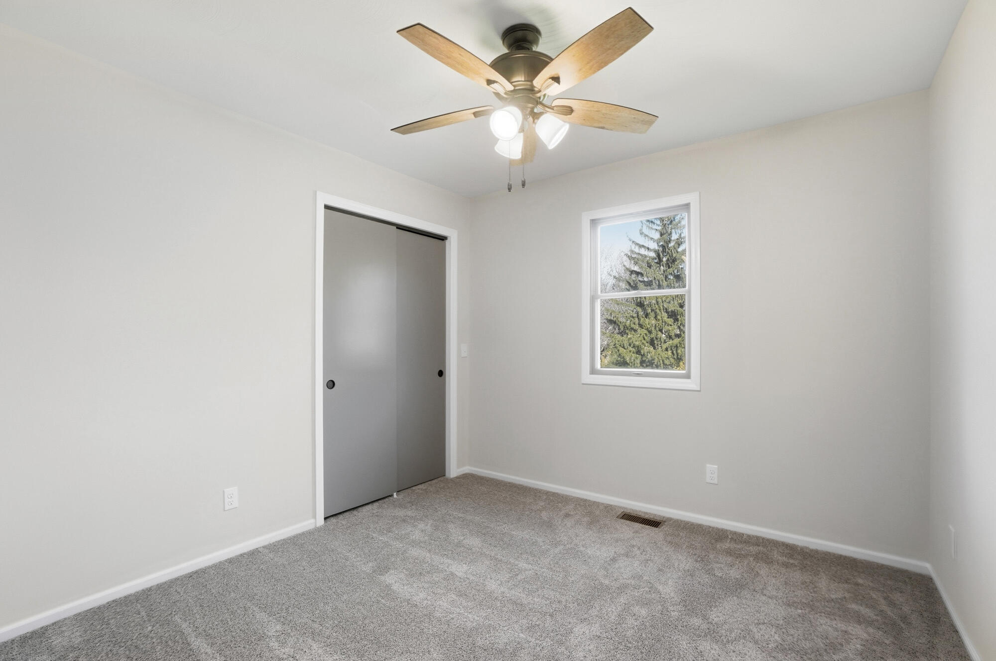 624 Aberfelda Drive, Springfield, Ohio 45504