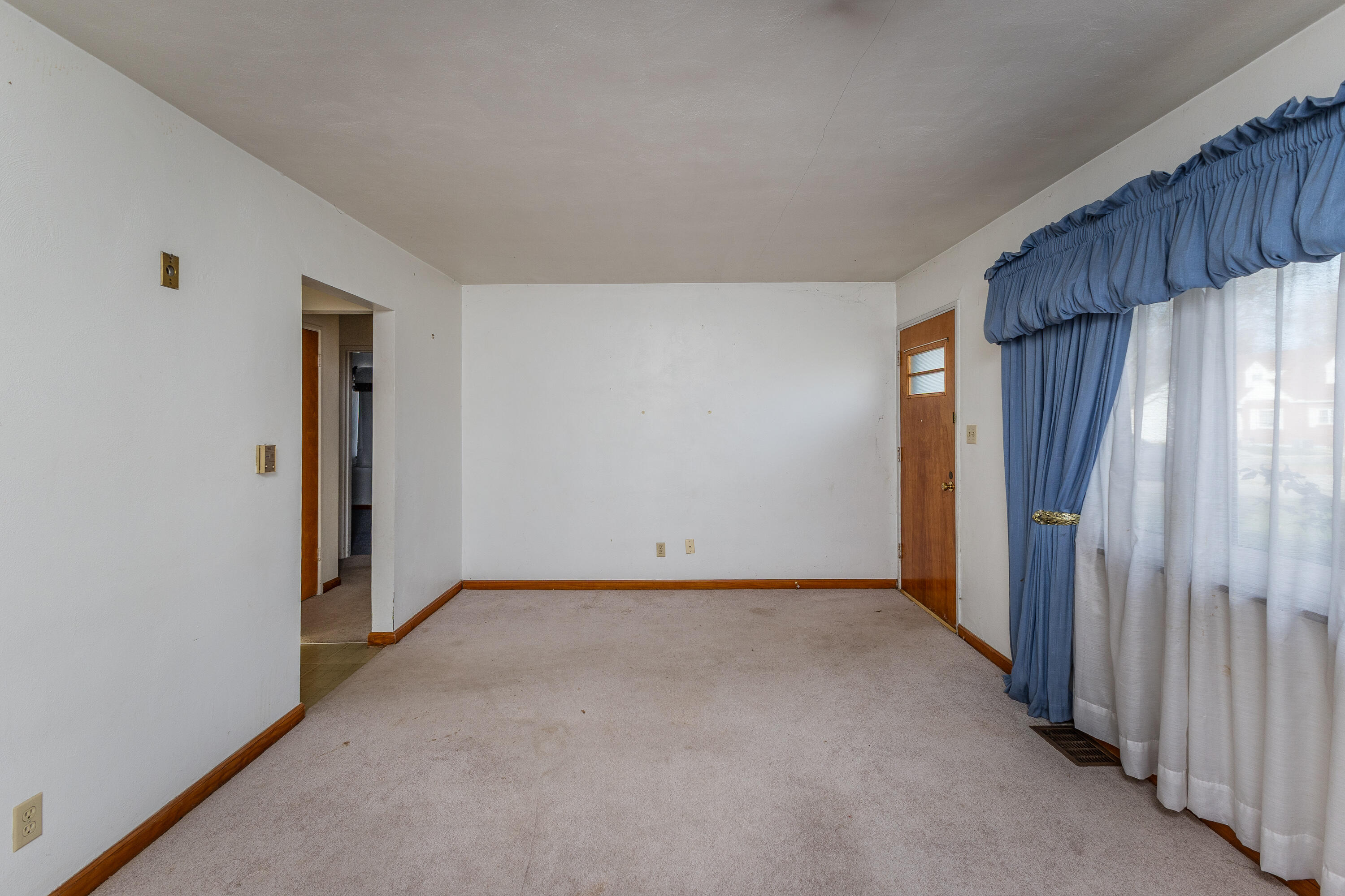 1228 Alta Vista Drive, Dayton, Ohio 45420