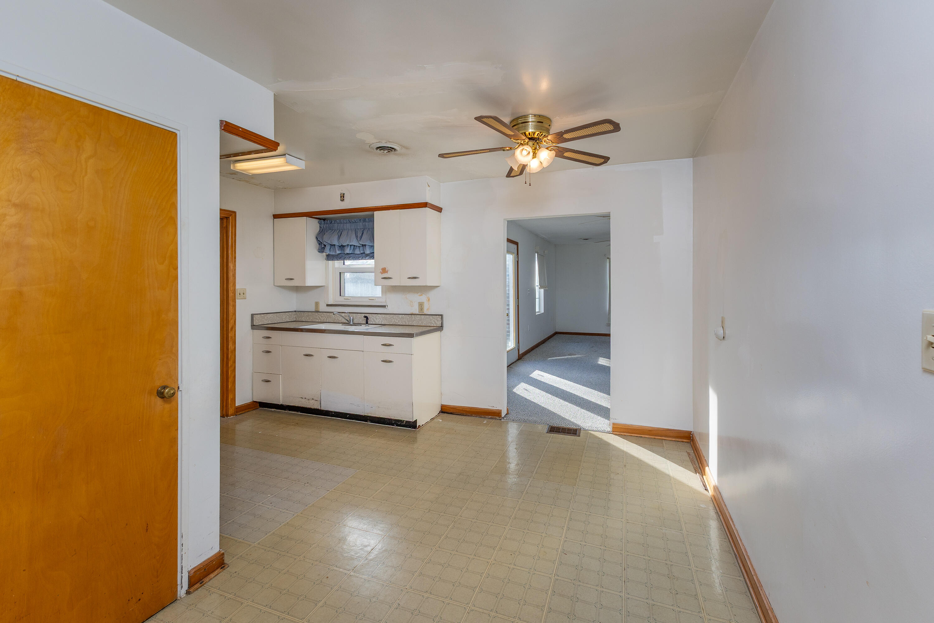 1228 Alta Vista Drive, Dayton, Ohio 45420