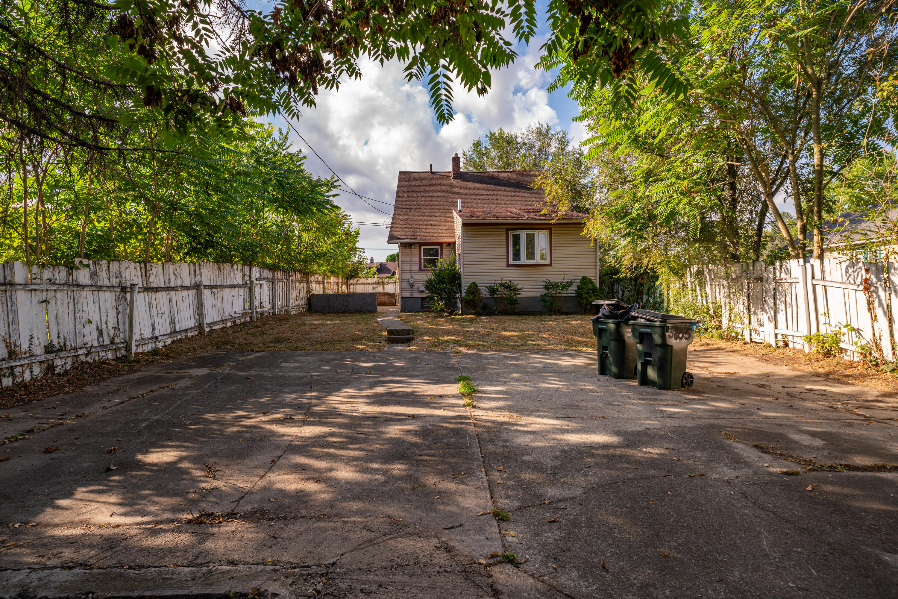 3805 Hoover Avenue, Dayton, Ohio 45402