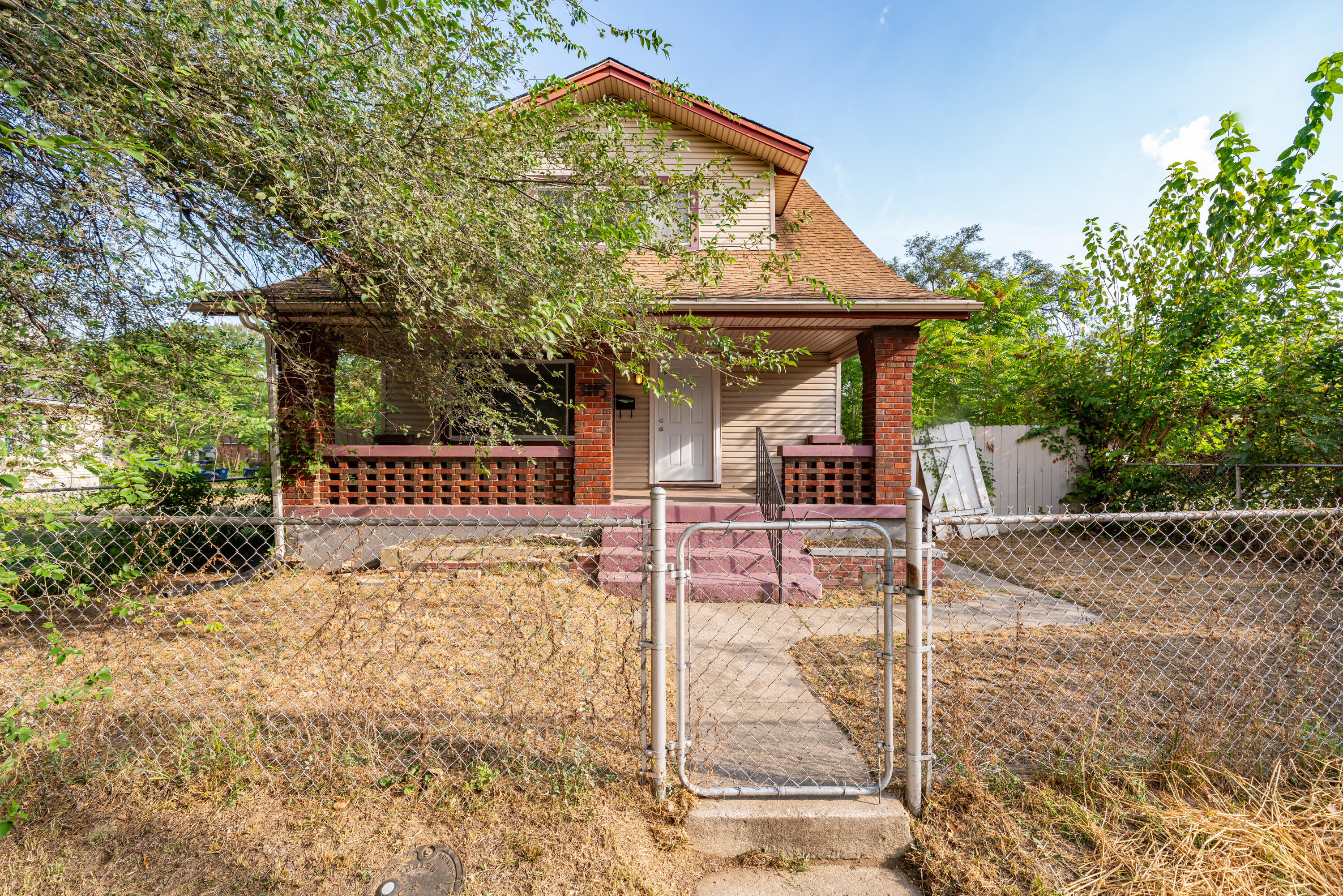 3805 Hoover Avenue, Dayton, Ohio 45402