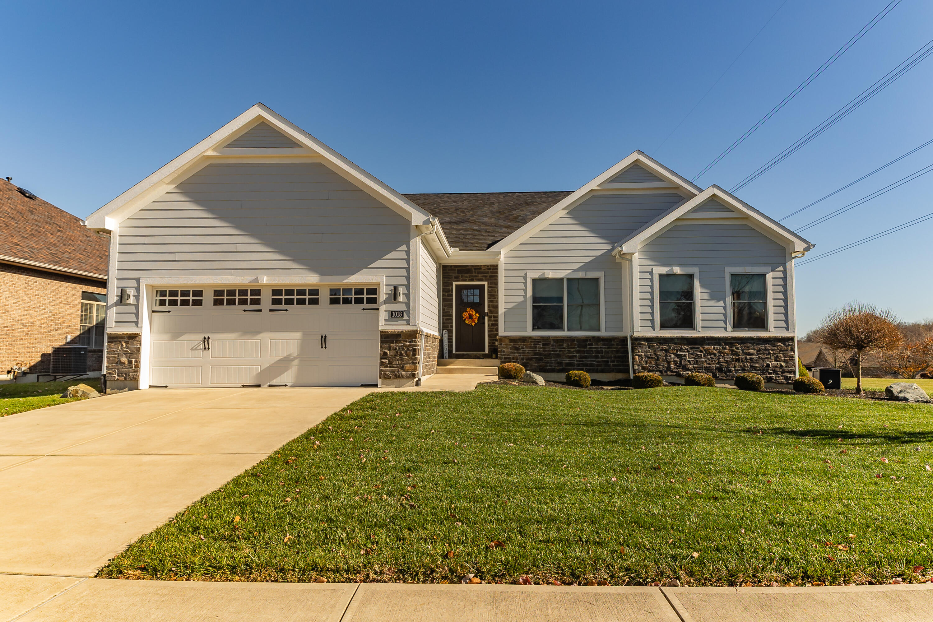 1018 Hunters Ridge Drive, Tipp City, Ohio 45371