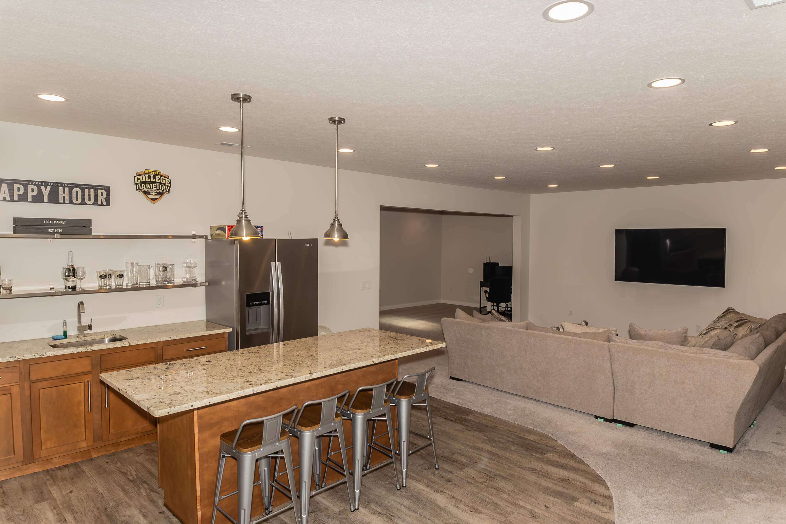 1018 Hunters Ridge Drive, Tipp City, Ohio 45371