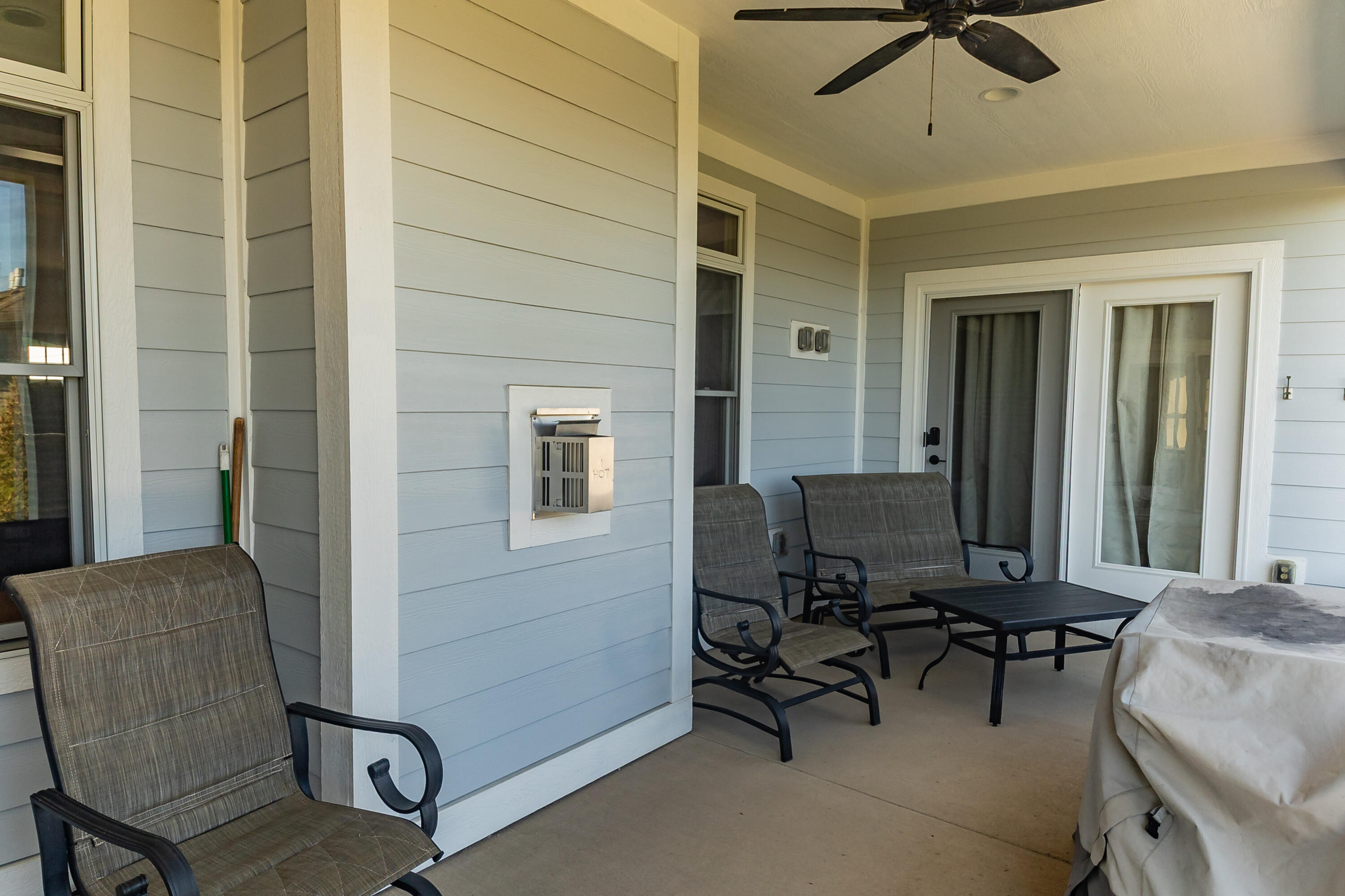 1018 Hunters Ridge Drive, Tipp City, Ohio 45371