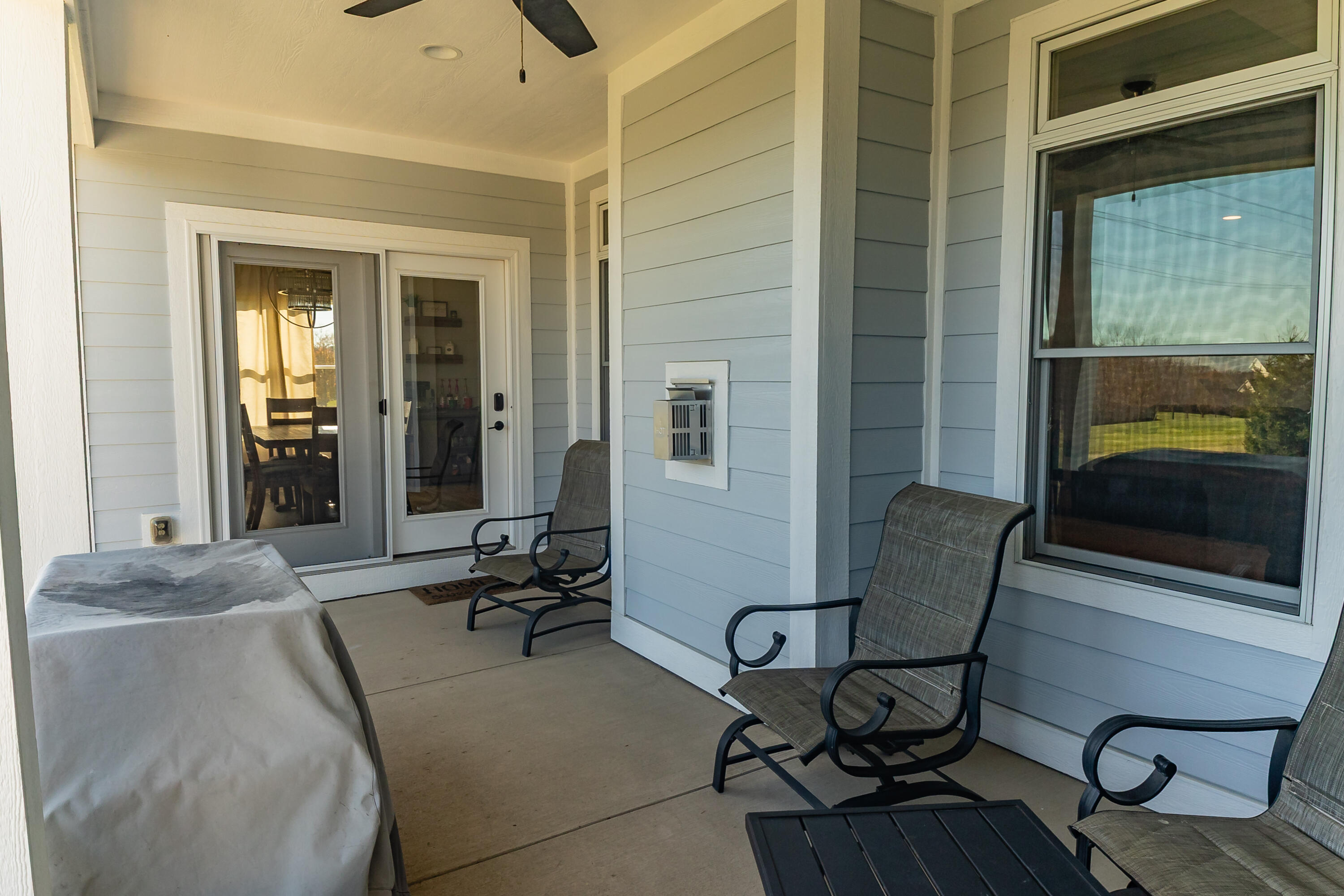 1018 Hunters Ridge Drive, Tipp City, Ohio 45371