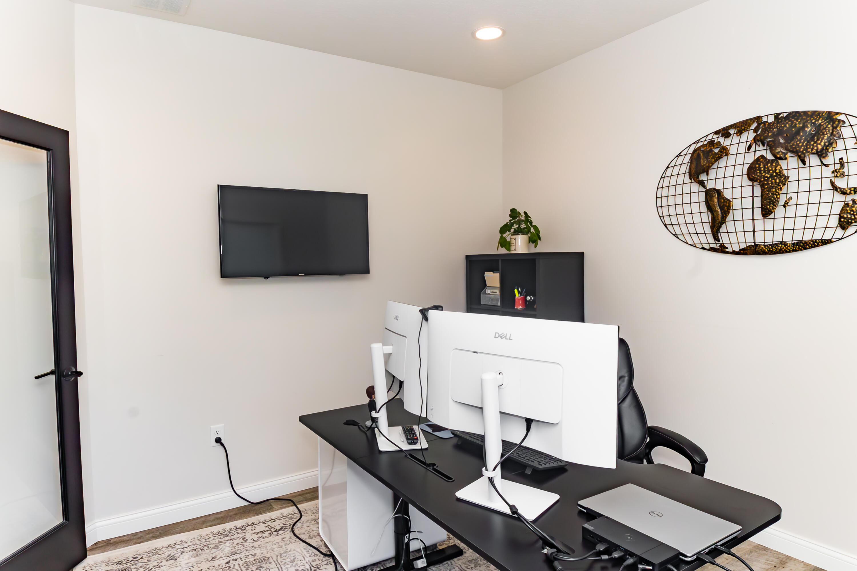 1018 Hunters Ridge Drive, Tipp City, Ohio 45371