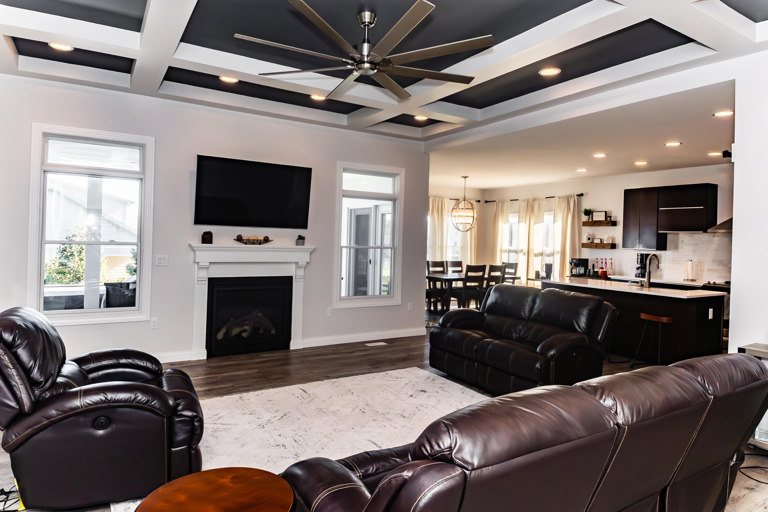 1018 Hunters Ridge Drive, Tipp City, Ohio 45371