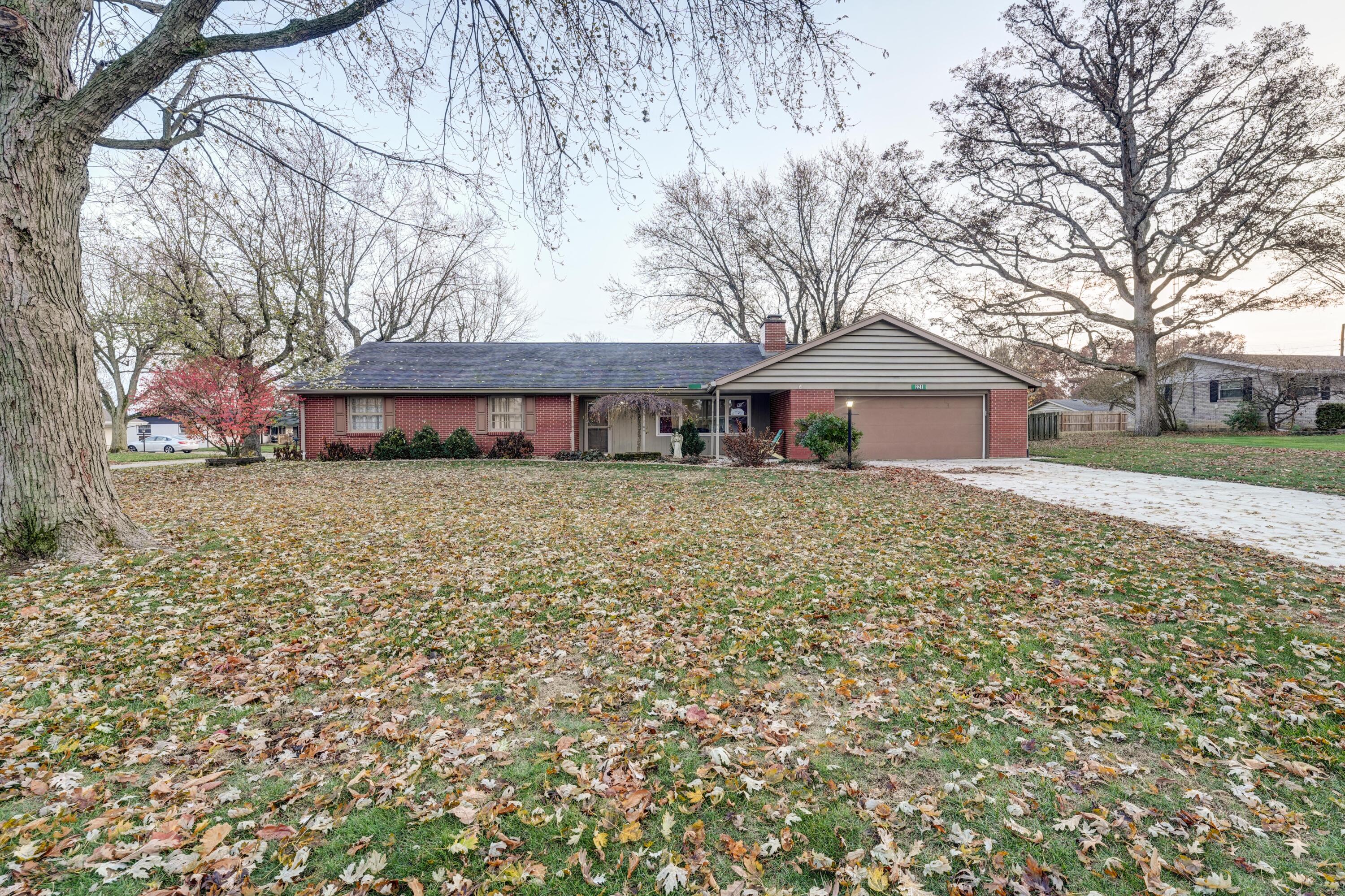 221 Hickory Drive, Greenville, Ohio 45331