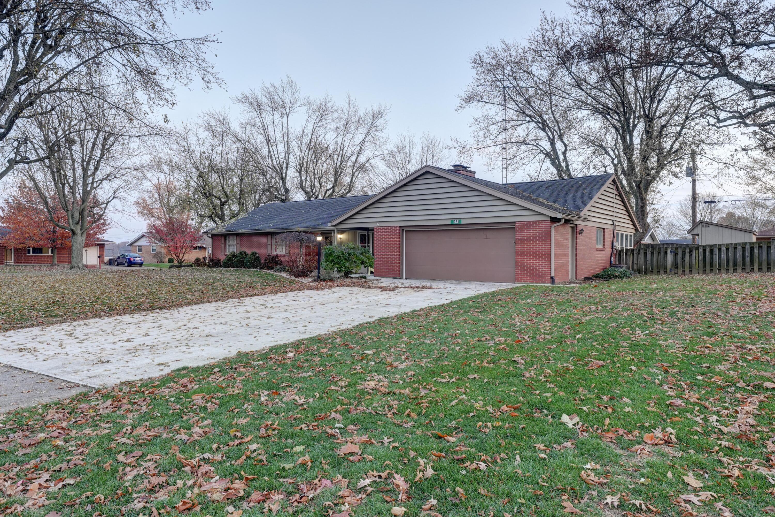 221 Hickory Drive, Greenville, Ohio 45331