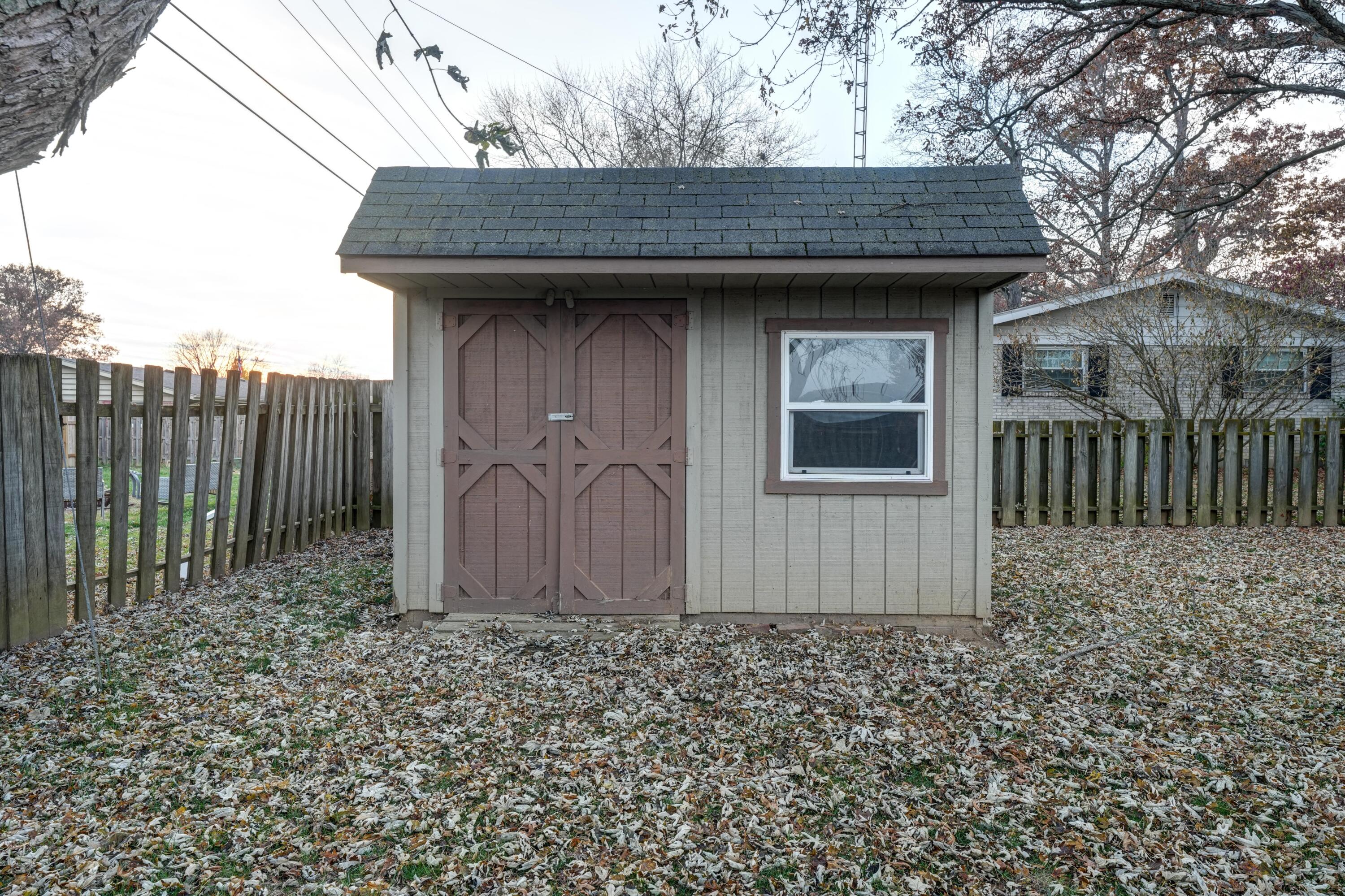 221 Hickory Drive, Greenville, Ohio 45331