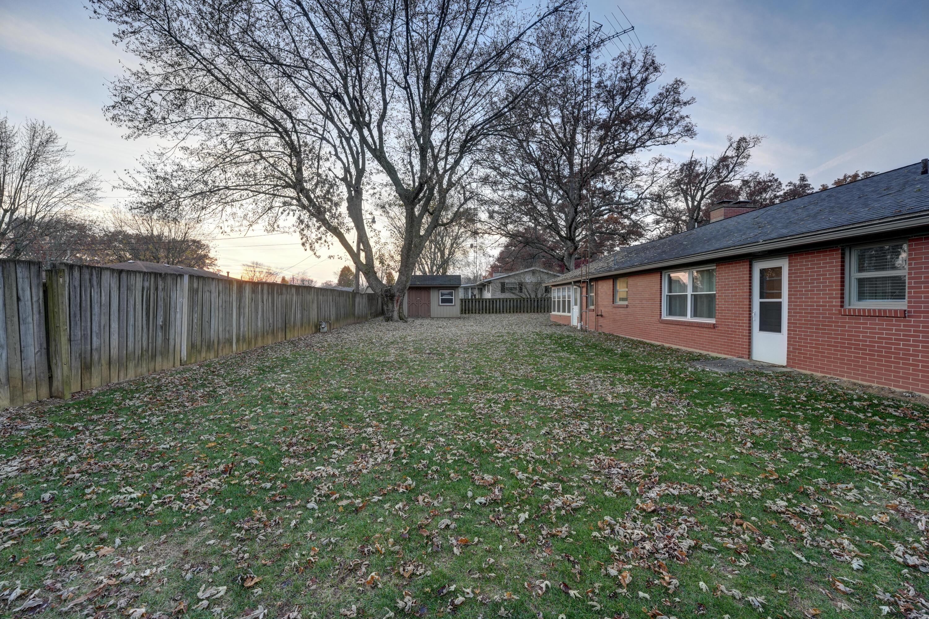 221 Hickory Drive, Greenville, Ohio 45331