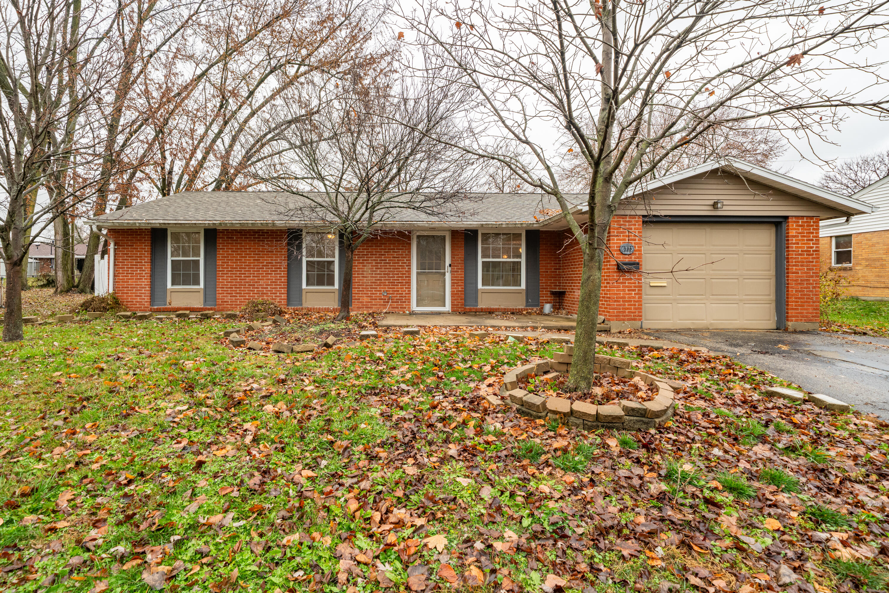 6773 Summerdale Drive, Huber Heights, Ohio 45424