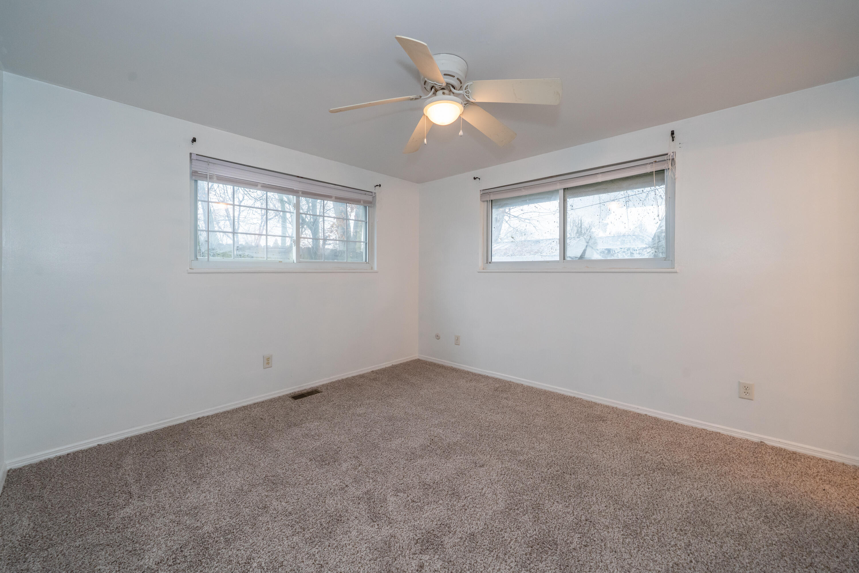 6773 Summerdale Drive, Huber Heights, Ohio 45424