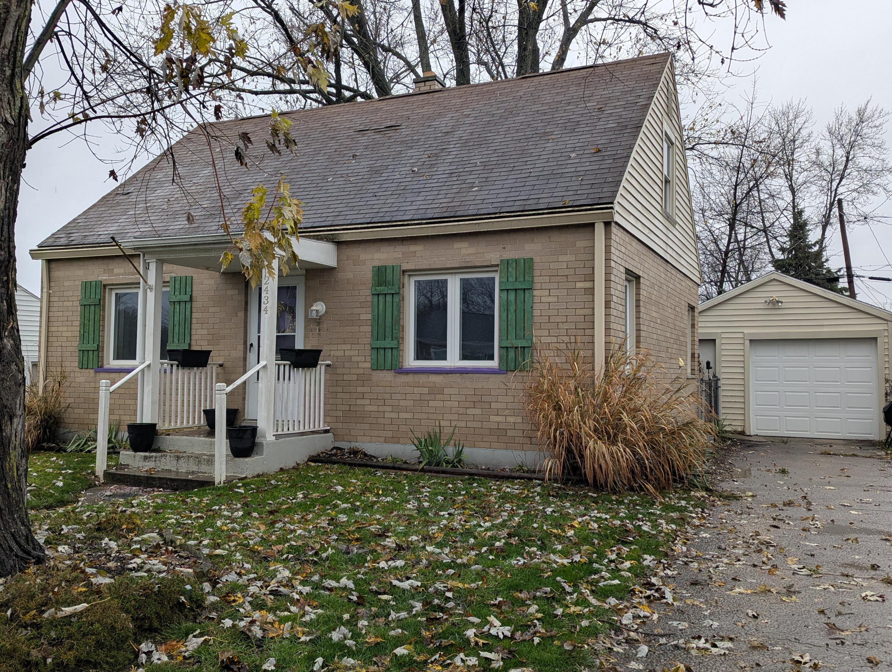 2434 Irwin Avenue, Springfield, Ohio 45505