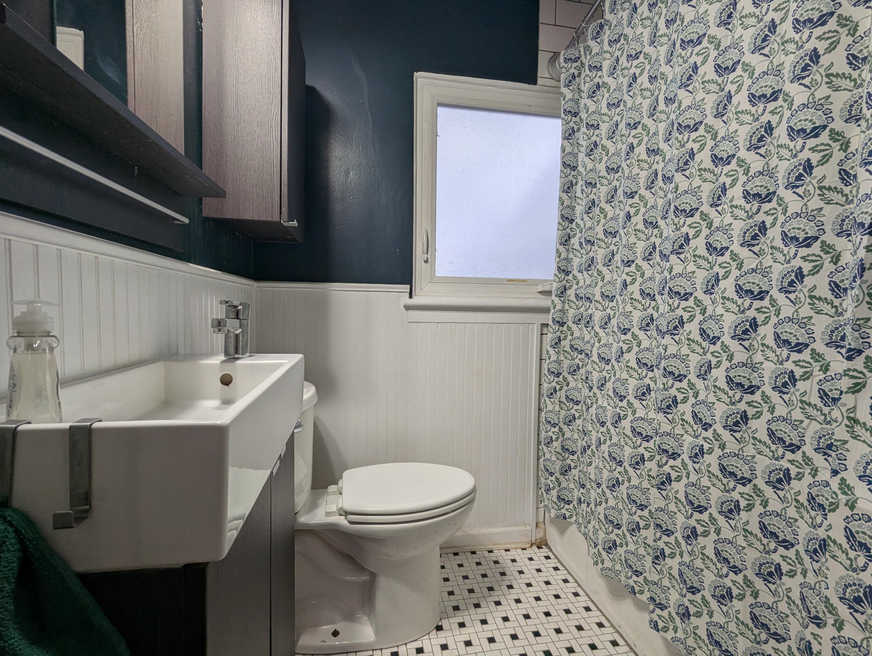 2434 Irwin Avenue, Springfield, Ohio 45505